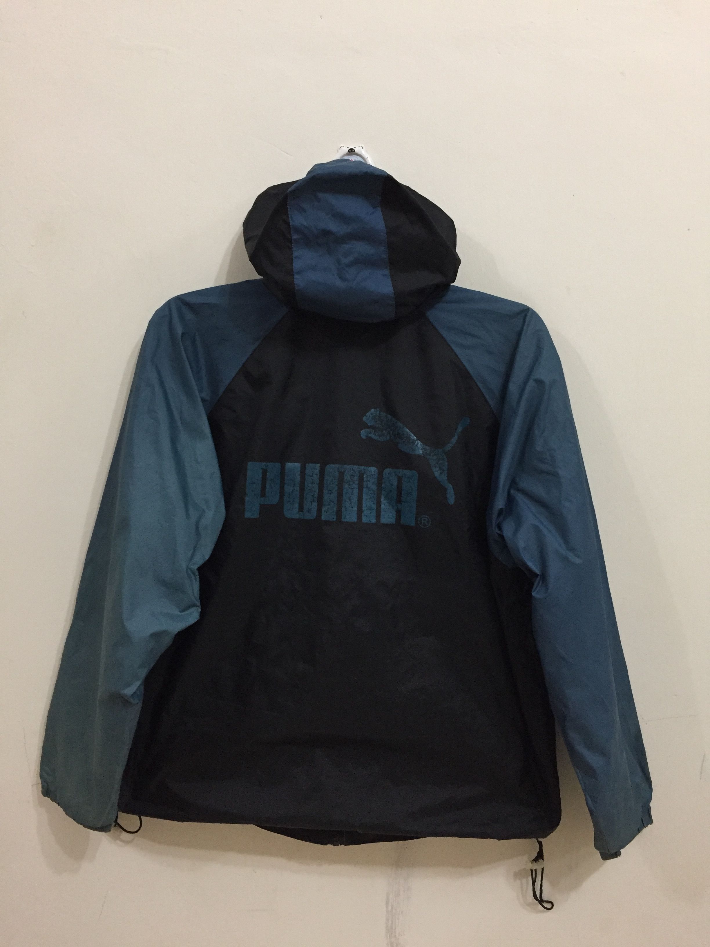 Puma Vintage PUMA jacket hoodie windbreaker big logo fits XL Size US XL / EU 56 / 4 - 1 Thumbnail