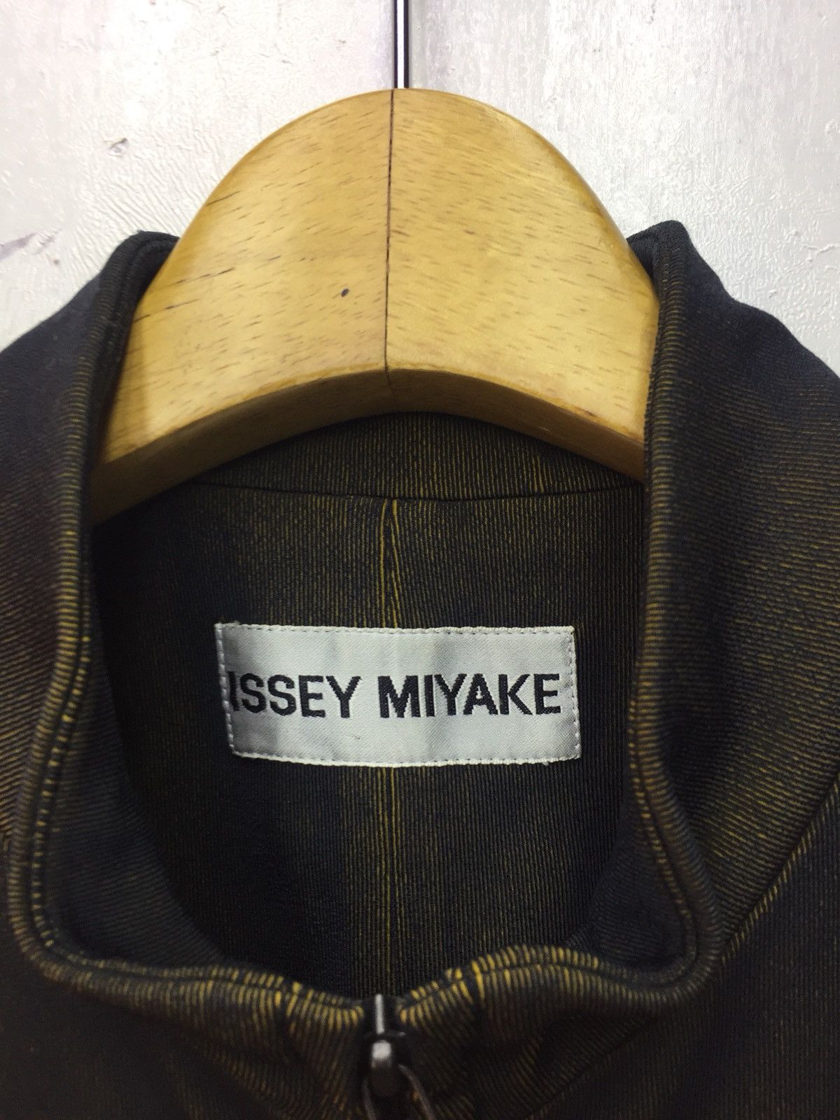 Issey Miyake × Japanese Brand Issey Miyake Zipper Metalic Jacket Size US L / EU 52-54 / 3 - 3 Thumbnail