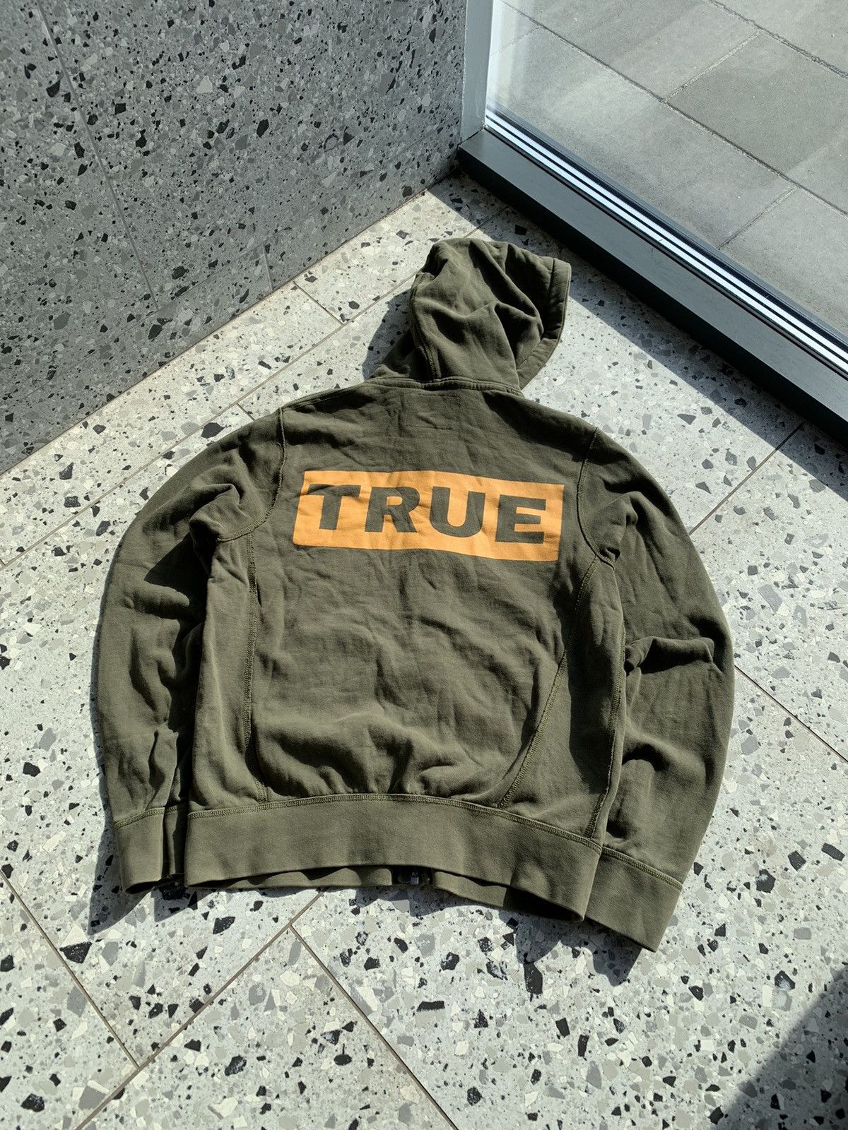 True Religion × Vintage Vintage True Religion Zip up Hoodie TRUE Logo Size US XL / EU 56 / 4 - 1 Thumbnail