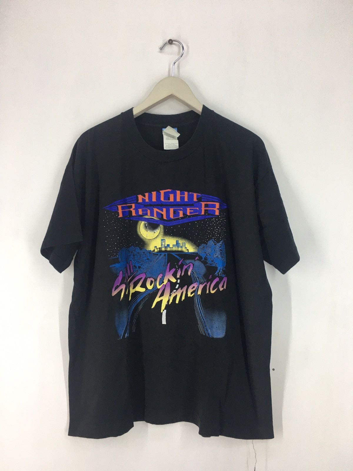 Band Tees Vtg 90s Night Ranger still Rockin’ America rock band t shirt Size US L / EU 52-54 / 3 - 1 Thumbnail