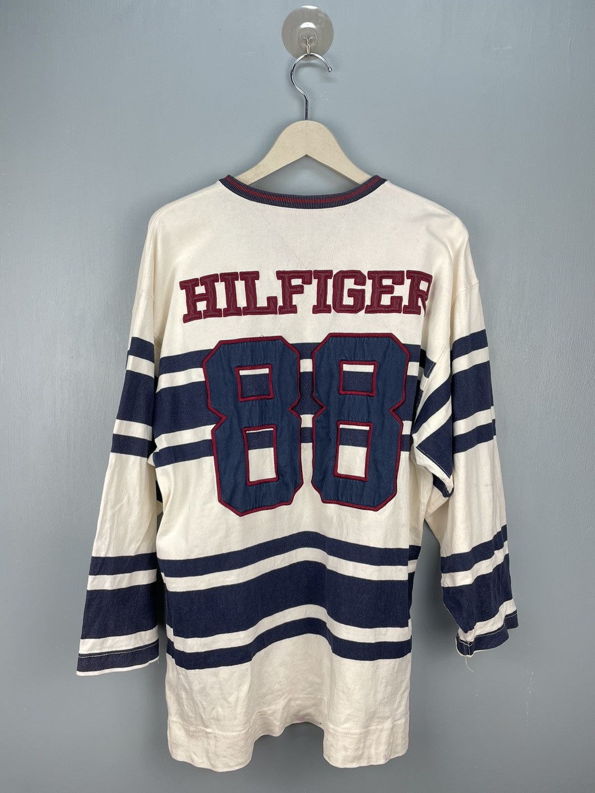 Tommy Hilfiger Vintage 90s Tommy Hilfiger v neck t shirt Size US L / EU 52-54 / 3 - 2 Thumbnail
