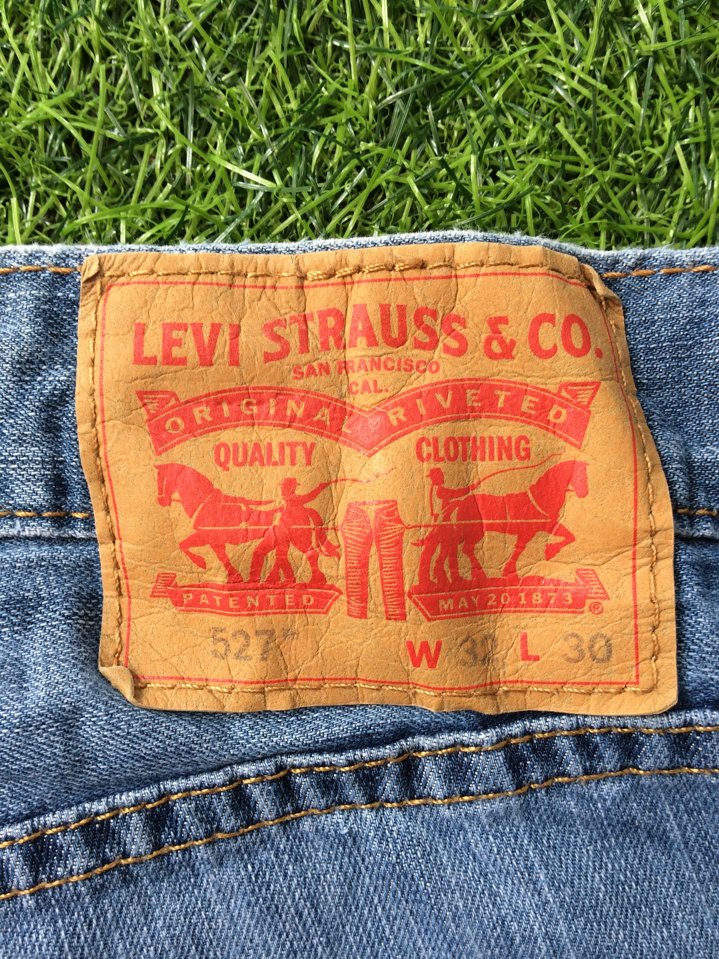 Levi's Vintage Distressed Levis 527 Bootcut Jeans #B-760 Size 32" / US 10 / IT 46 - 10 Thumbnail