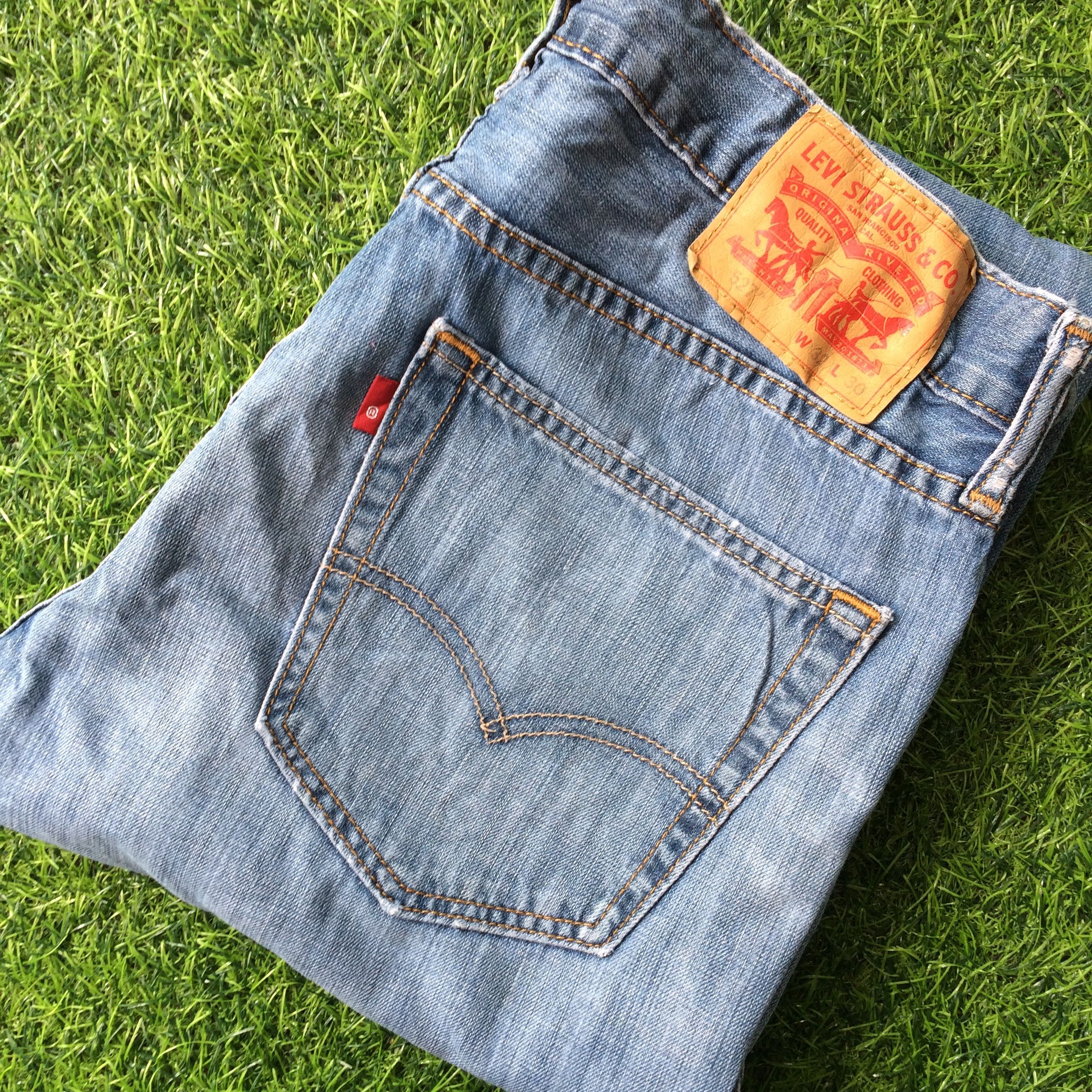 Levi's Vintage Distressed Levis 527 Bootcut Jeans #B-760 Size 32" / US 10 / IT 46 - 8 Thumbnail