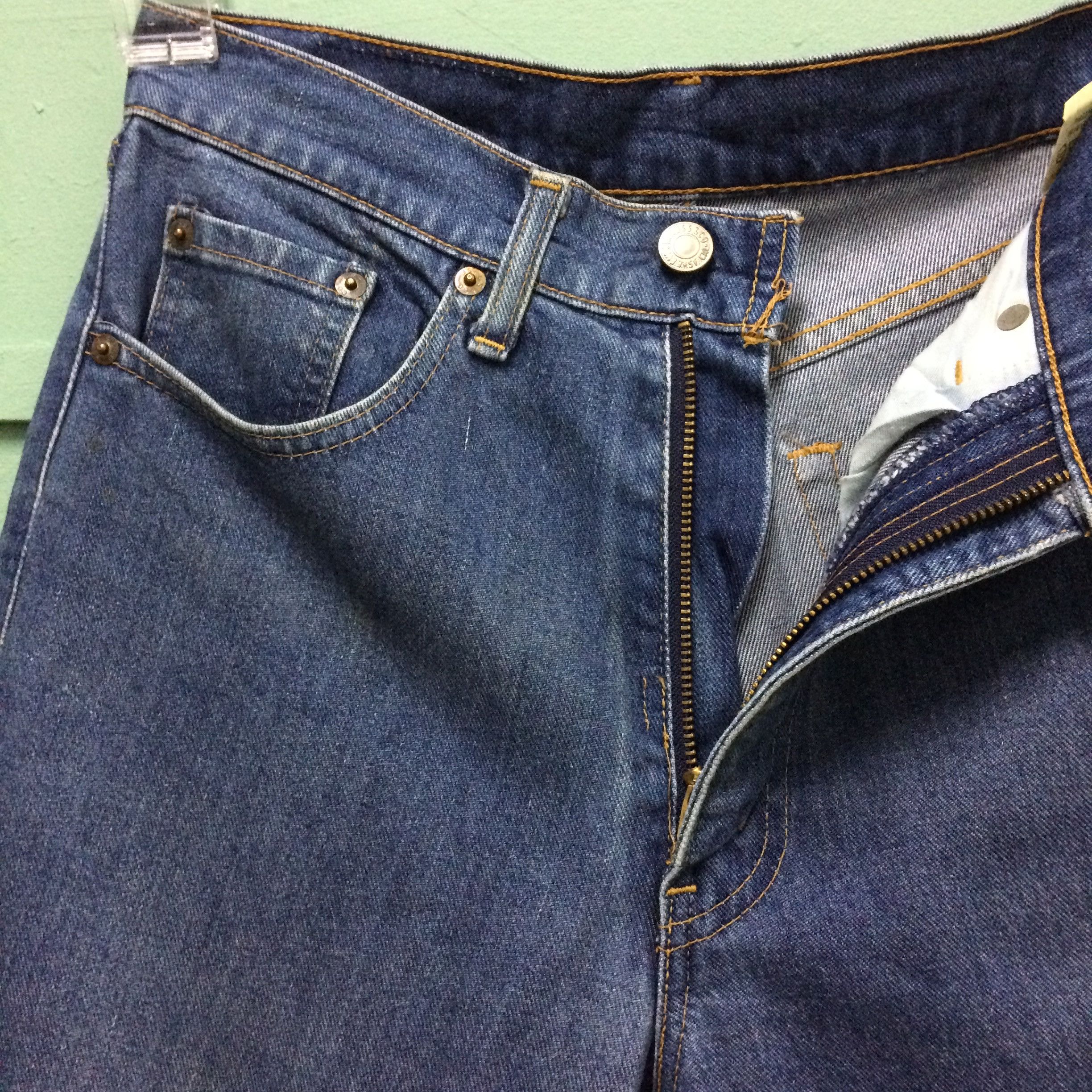 Levi's Vintage Distressed Levis 511 Jeans #B-146 Size 28" / US 6 / IT 42 - 5 Thumbnail