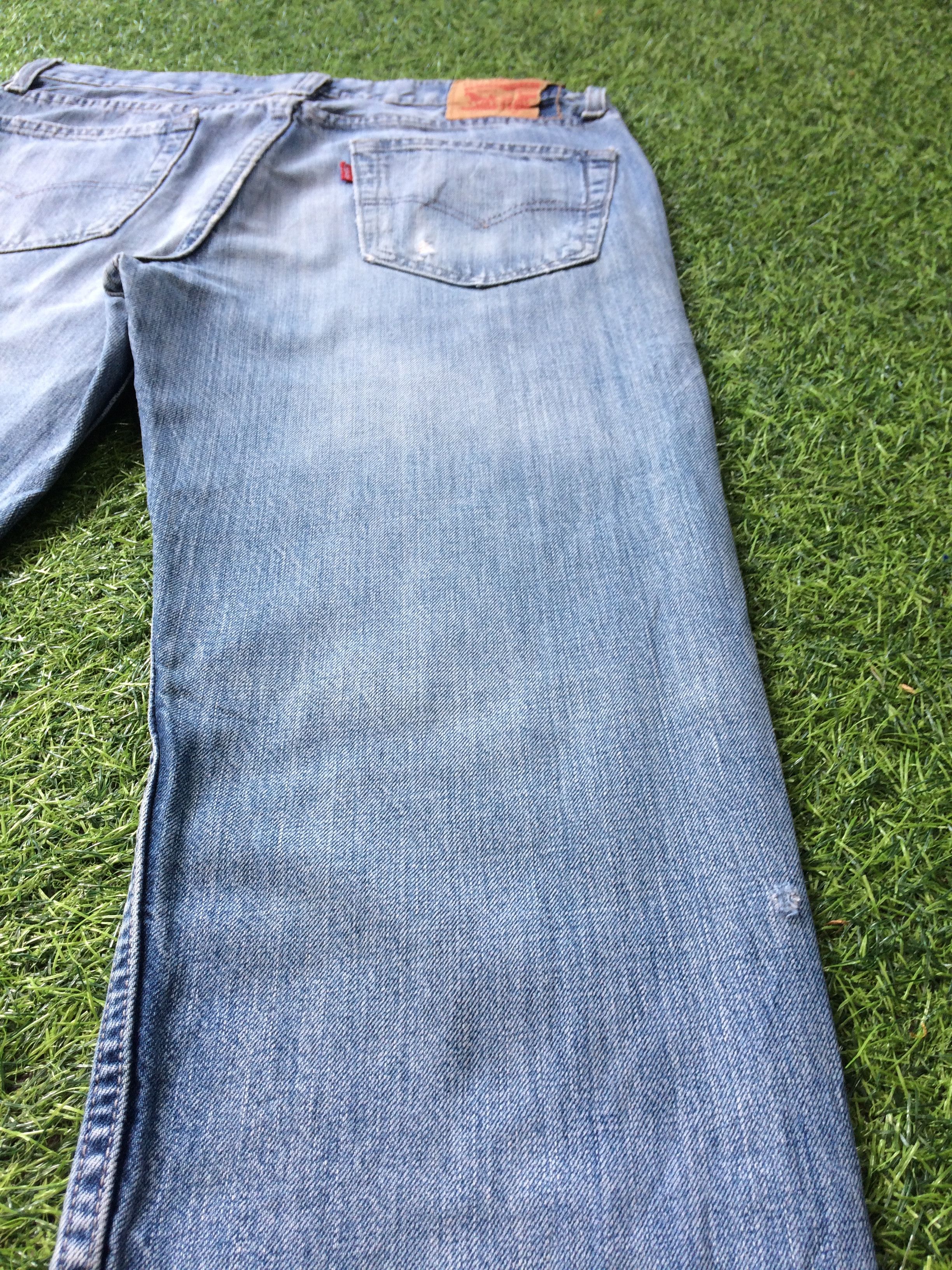 Levi's Vintage Levis 514 Distressed Jeans Light Wash Blue #B-755 Size US 33 - 7 Thumbnail