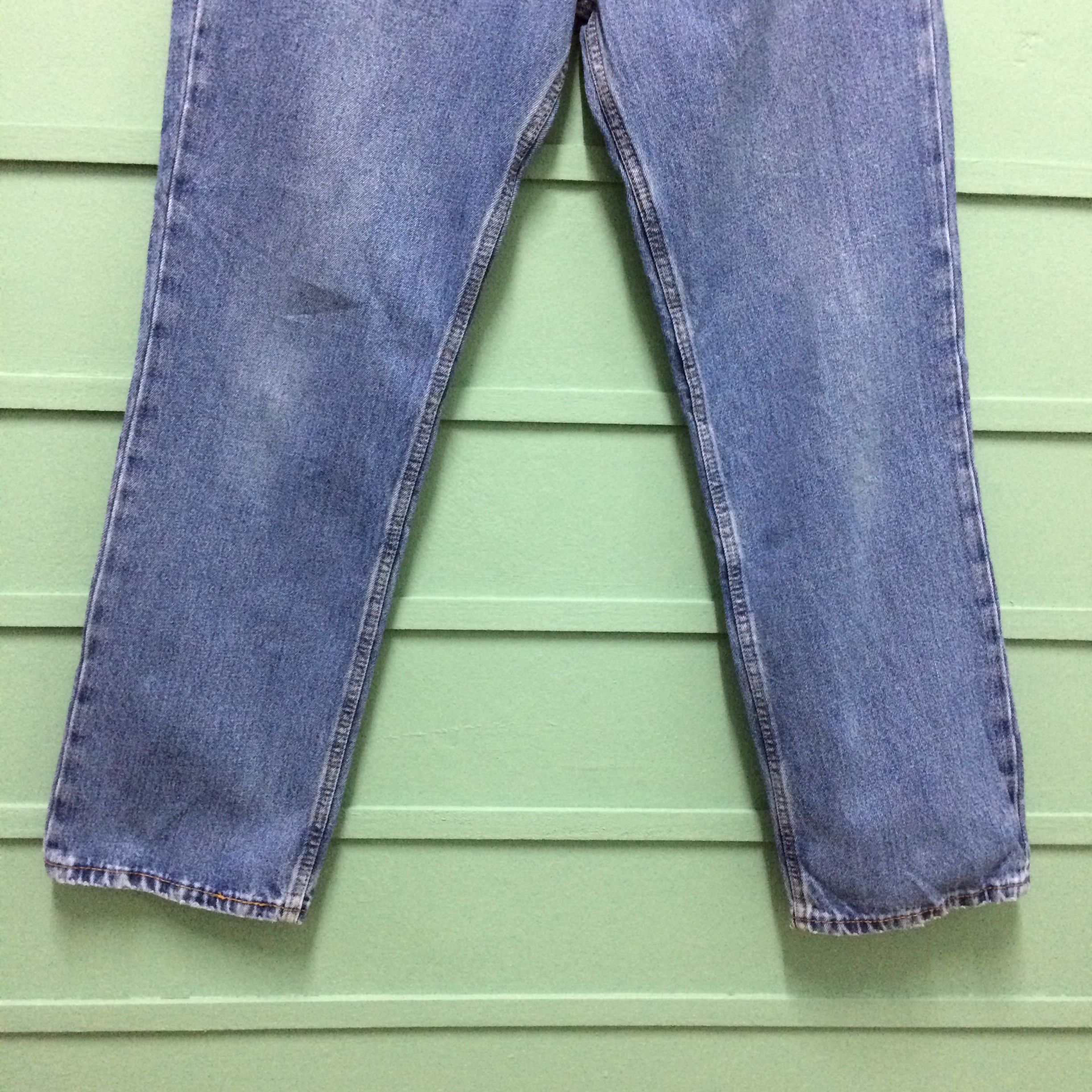 Levi's Vintage Distressed Levis 516 Jeans #B-168 Size US 31 - 6 Thumbnail