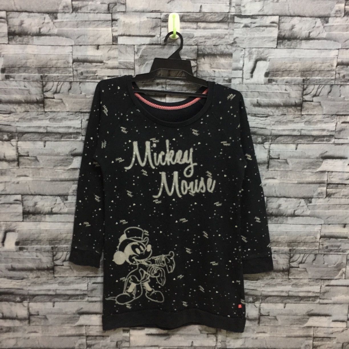 Vintage Mickey Mouse sweatshirt big design women