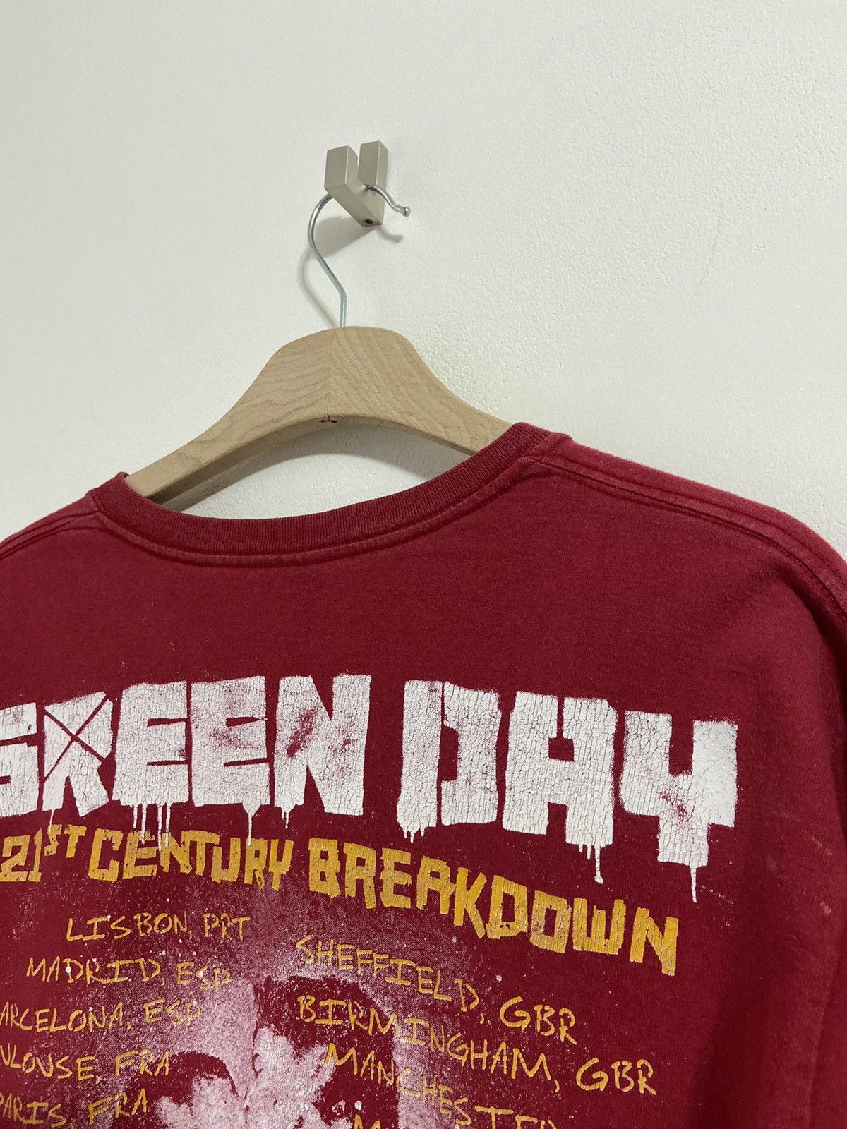 Band Tees Vintage Green Day 21 Century Breakdown T-Shirt Tour 2009-10 Size US L / EU 52-54 / 3 - 17 Thumbnail