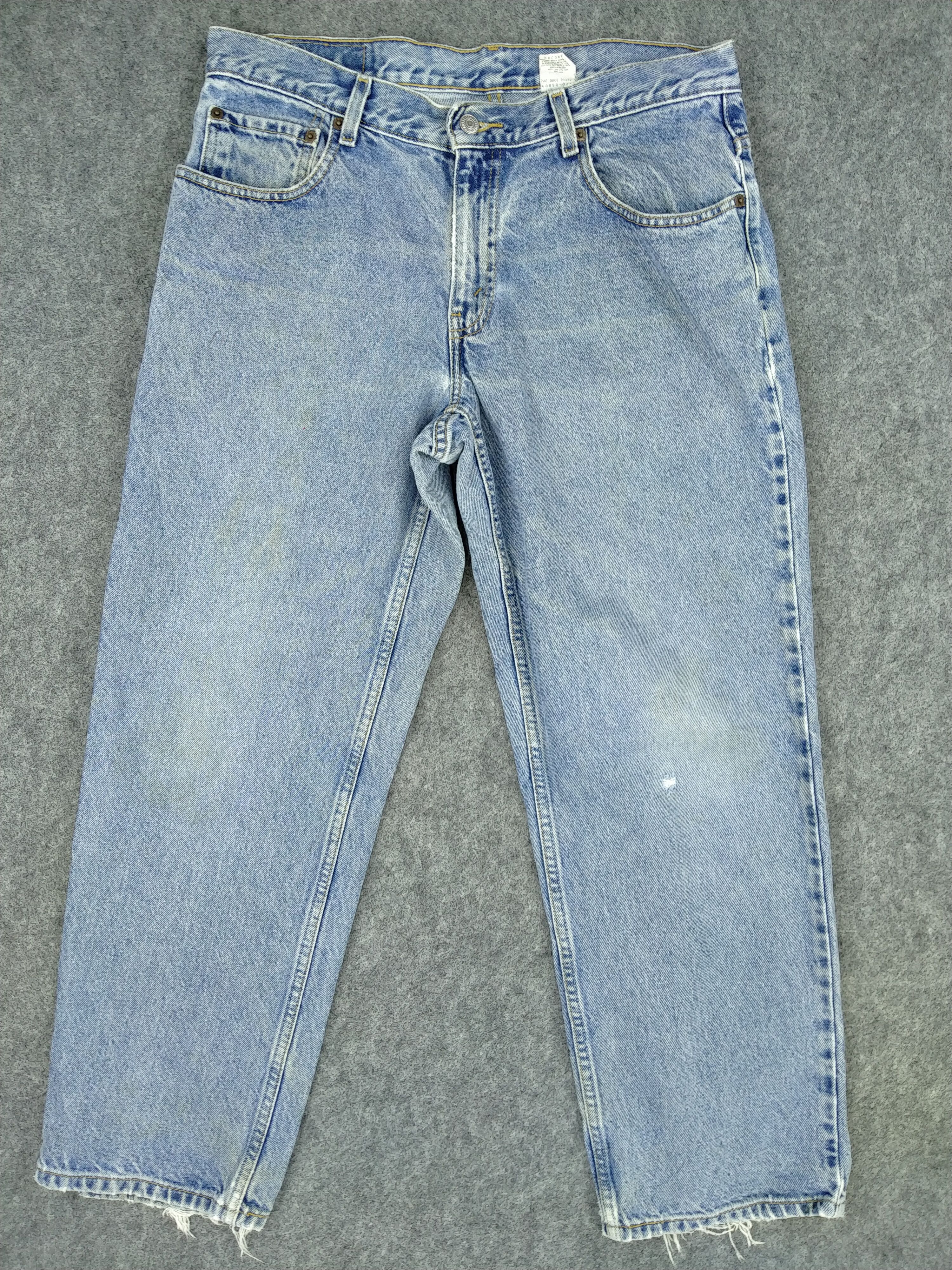 Levi's × Levi's Vintage Clothing × Vintage Vintage Levi's 550 Relaxed Fit Husky 33x27.5 Denim JN316 Size US 33 - 1 Thumbnail
