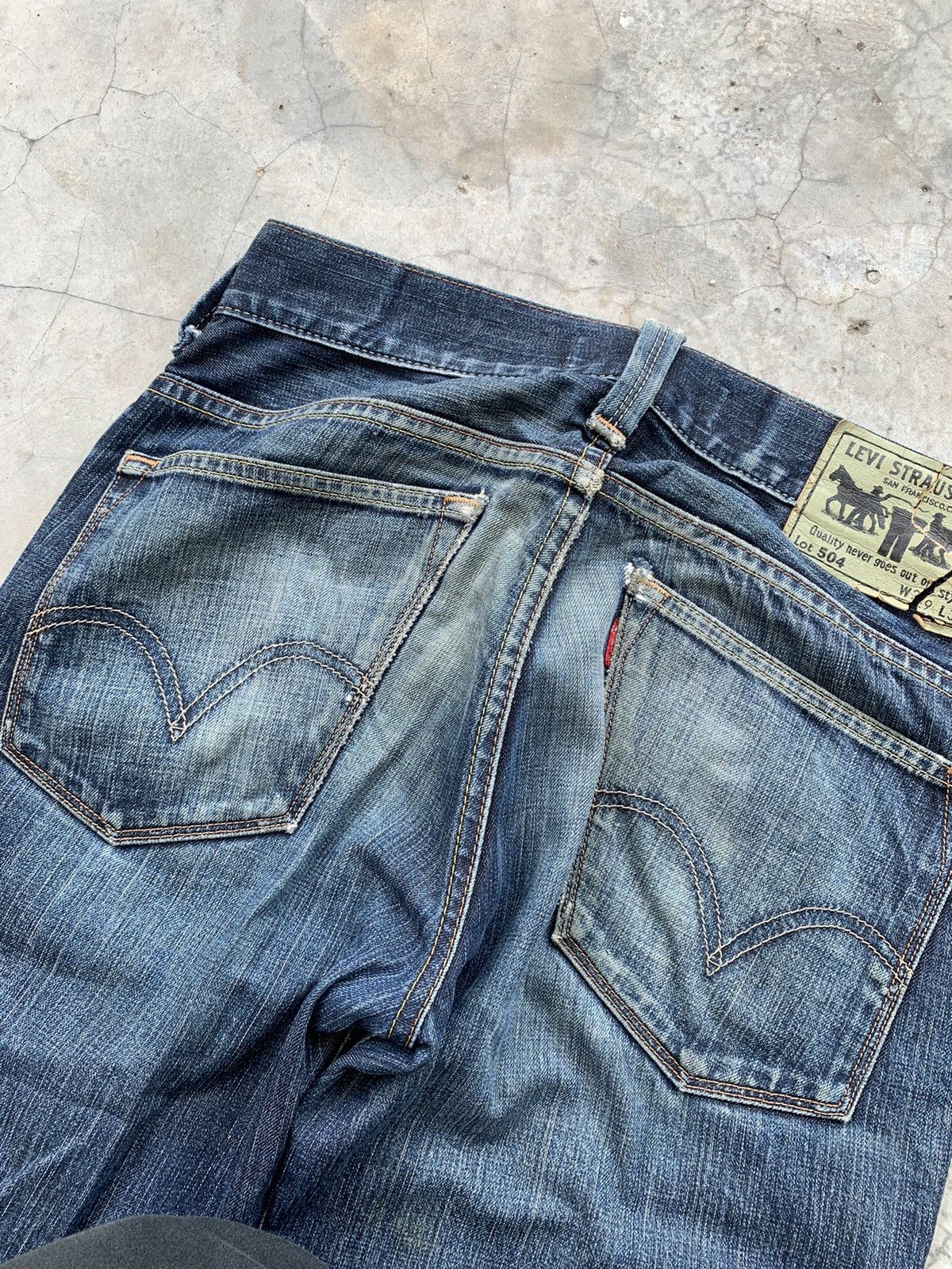 Levi's Vintage Levis 504 Aging Wash Denim Size US 32 / EU 48 - 7 Thumbnail