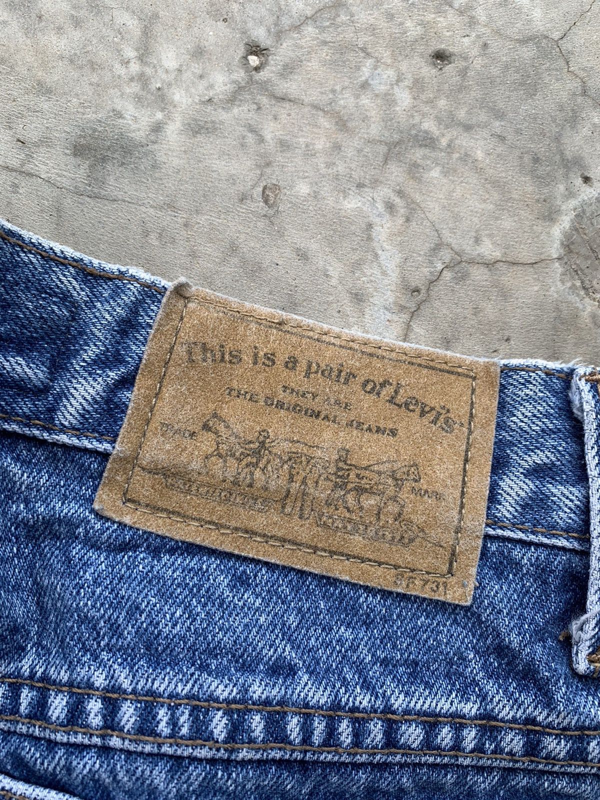 Levi's Vintage 90’s Levis 901 Grey Tab Distressed Denim Size 30" / US 8 / IT 44 - 8 Thumbnail