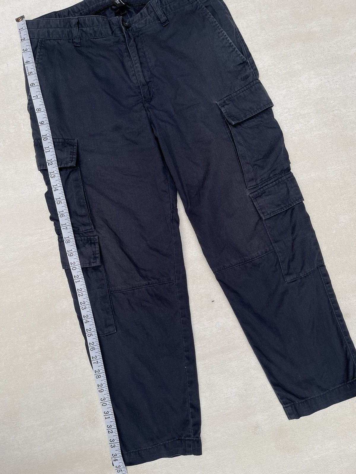Undercover × Uniqlo Thrashed Faded Undercover uniqlo double pocket cargo Size US 32 / EU 48 - 9 Thumbnail