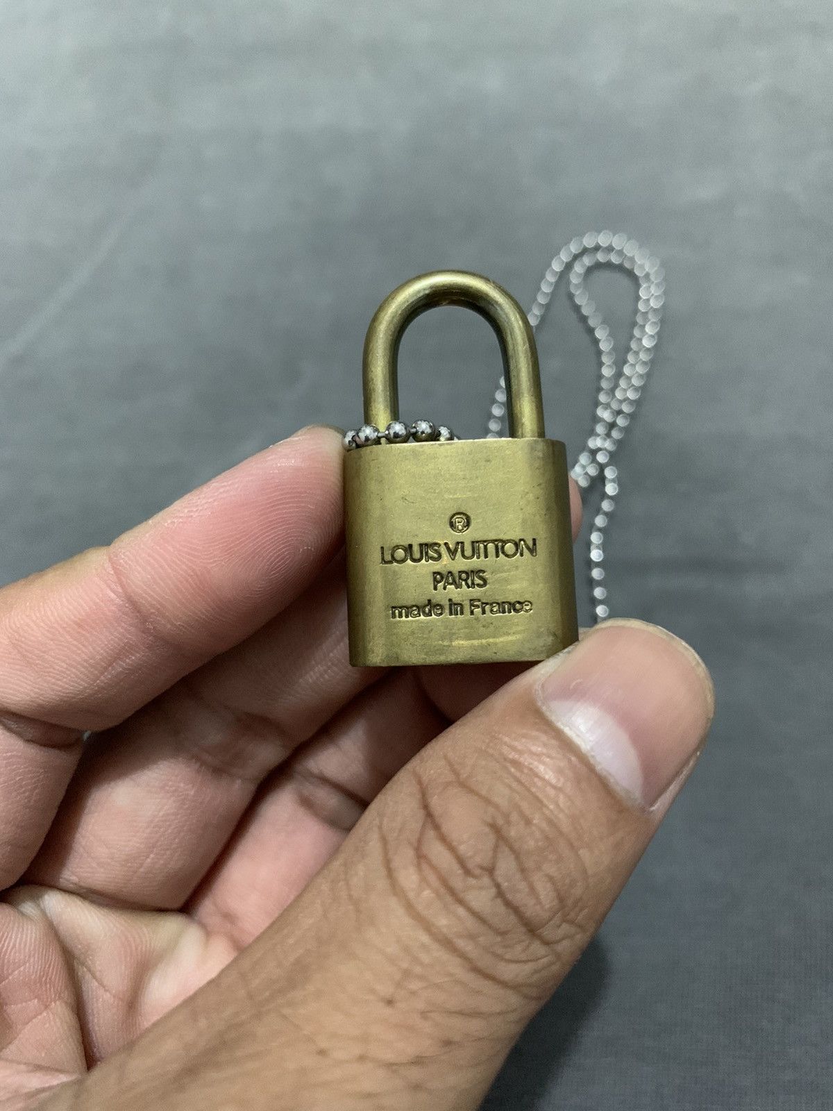 Designer Lv padlock necklace sid vicious style Size ONE SIZE - 4 Thumbnail