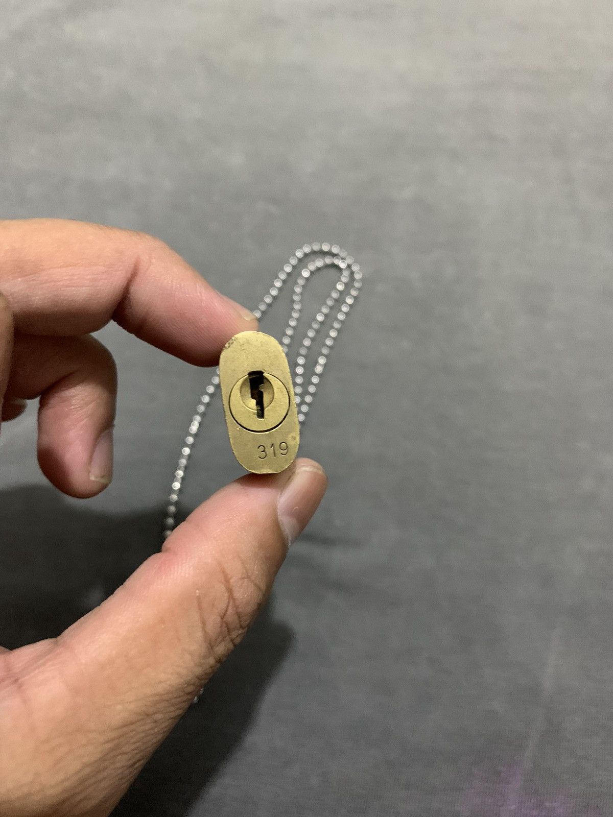 Designer Lv padlock necklace sid vicious style Size ONE SIZE - 6 Thumbnail