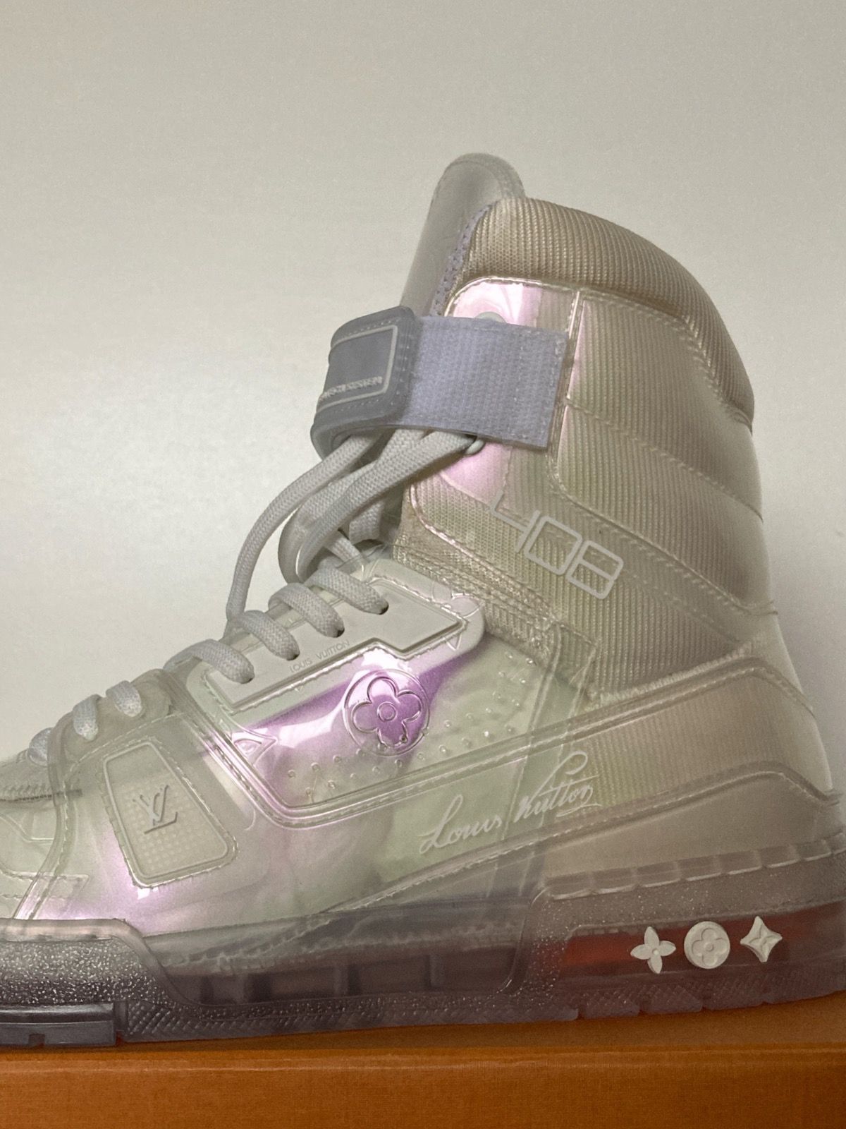 Virgil Abloh Goes Translucent With the Louis Vuitton 408 - Sneaker