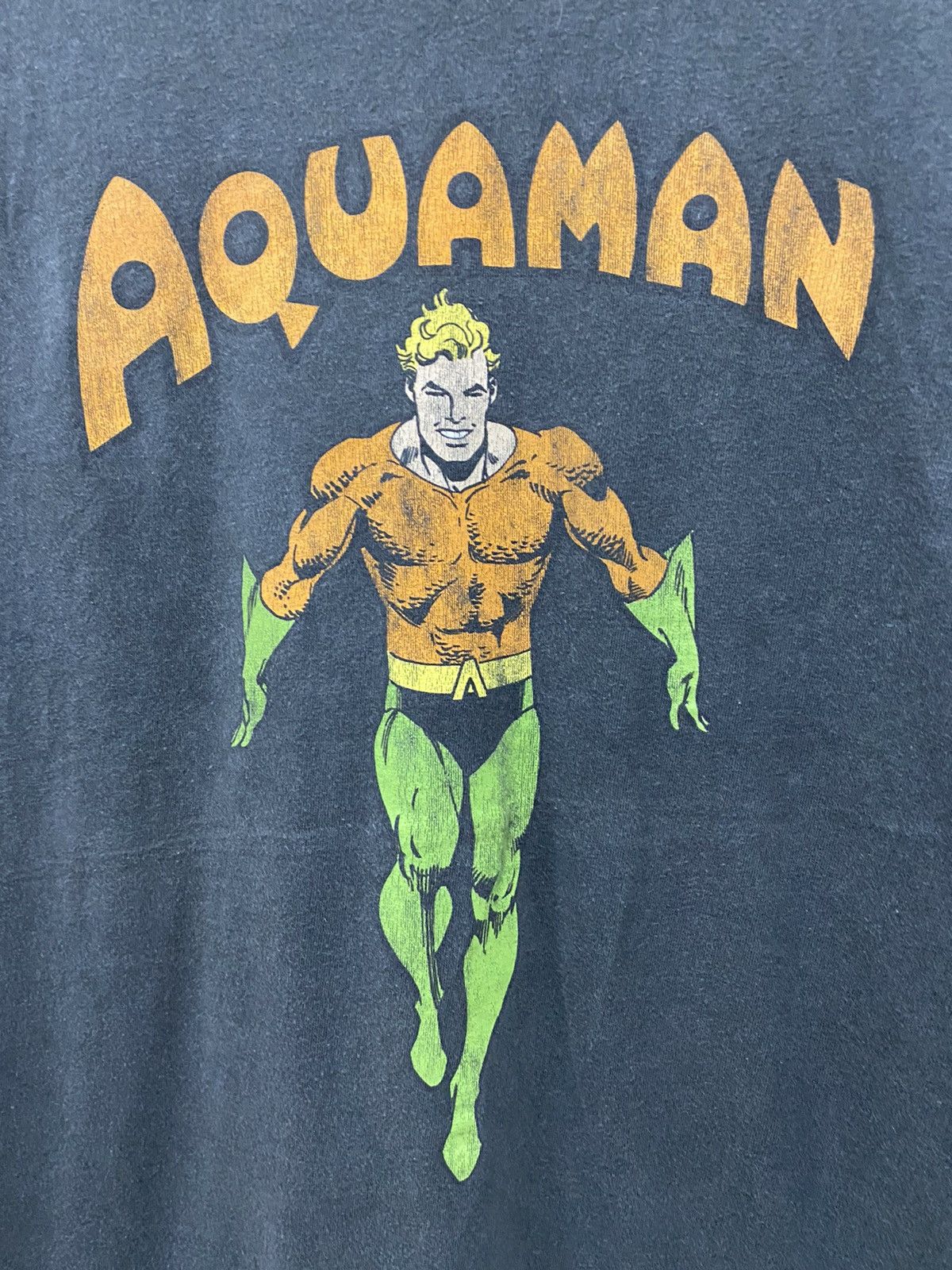 DC Comics × Vintage Vintage THRASHED Aquaman Dc Comics Tshirt Size US L / EU 52-54 / 3 - 3 Thumbnail