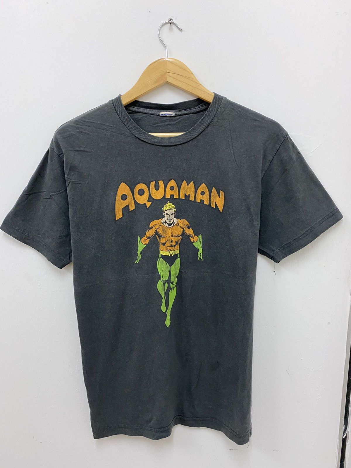 DC Comics × Vintage Vintage THRASHED Aquaman Dc Comics Tshirt Size US L / EU 52-54 / 3 - 1 Thumbnail