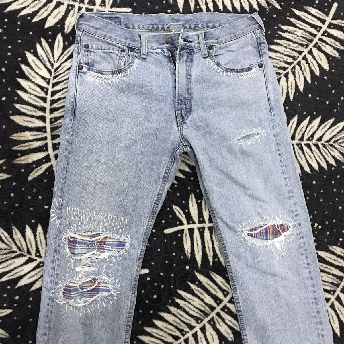 Blue Blue Japan × HOLLYWOOD RANCH MARKET × Le Grande Bleu (L.G.B.) 💥H.R MARKET DISTRESSED THRASHED DENIM JEAN Size US 32 / EU 48 - 3 Thumbnail