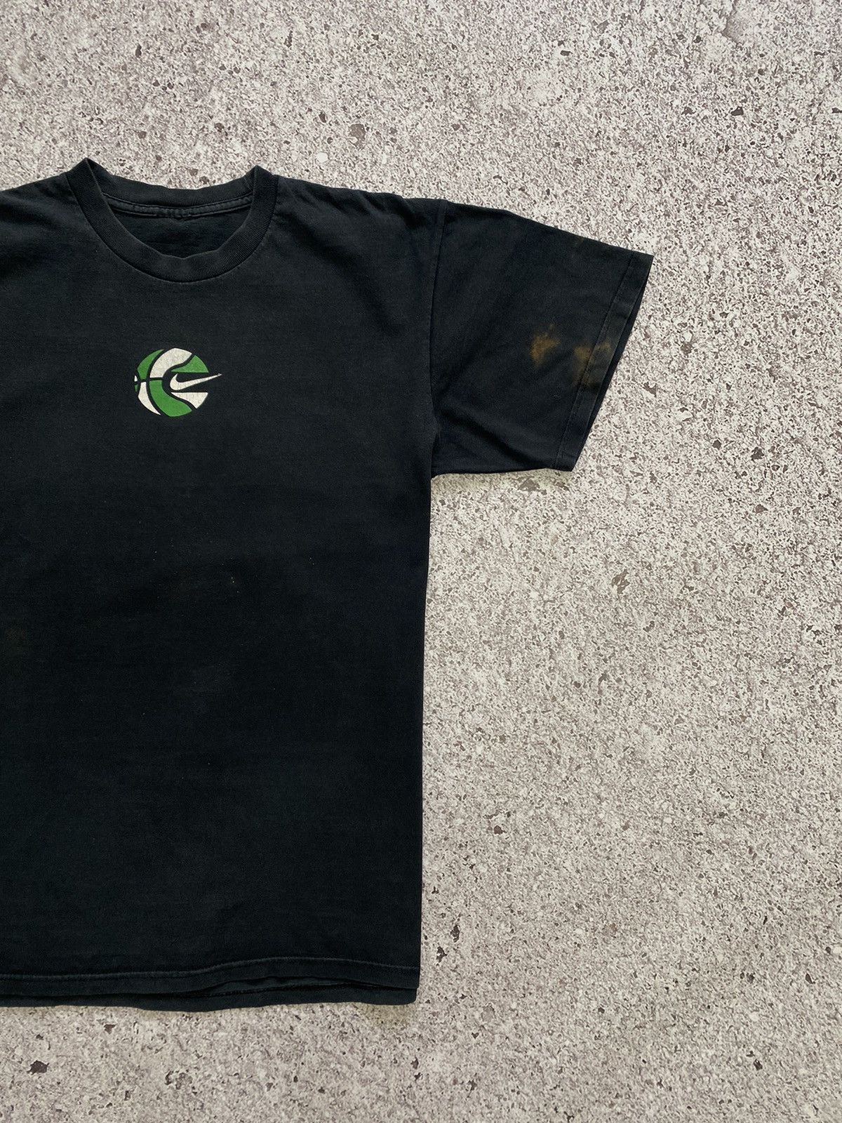 Nike × Vintage Vintage 90s Nike Gold center logo t-shirt Y2K CW21 Size US L / EU 52-54 / 3 - 3 Thumbnail