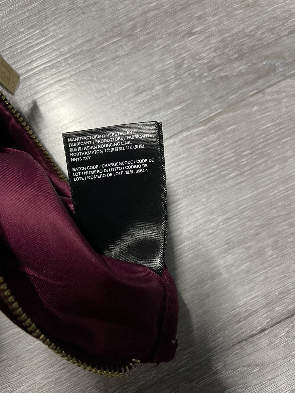 Gucci Gucci Beauty Makeup Bag Size ONE SIZE - 9 Thumbnail