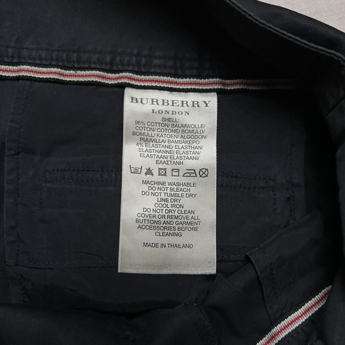 Burberry × Designer Burberry Burberrys Midi Skirt Black Buttons Y2K Size 32" / US 10 / IT 46 - 7 Thumbnail