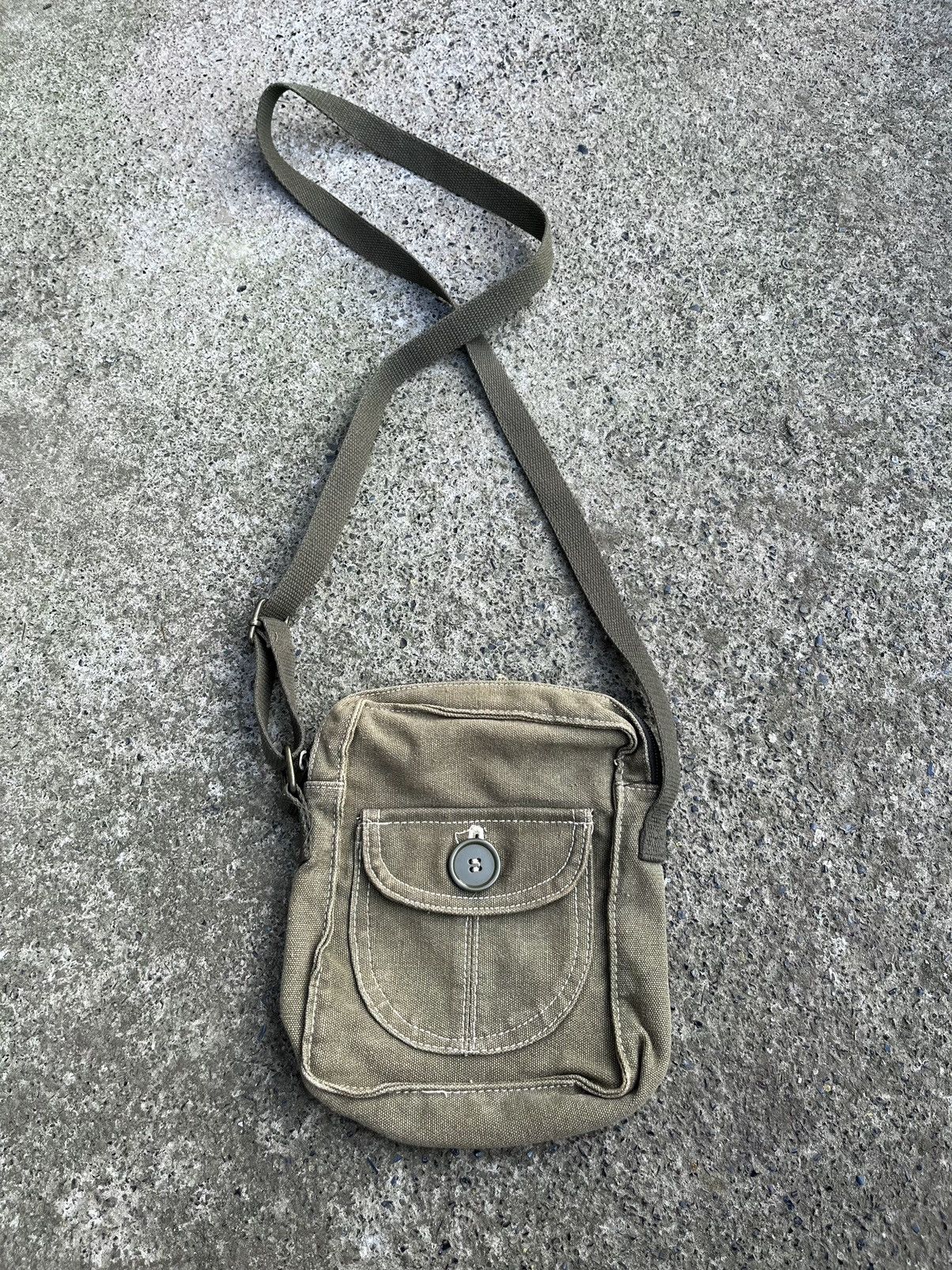 Japanese Brand Vintage Minimalism Bag Military Japanese Style Faded Canvas Size ONE SIZE - 1 Thumbnail