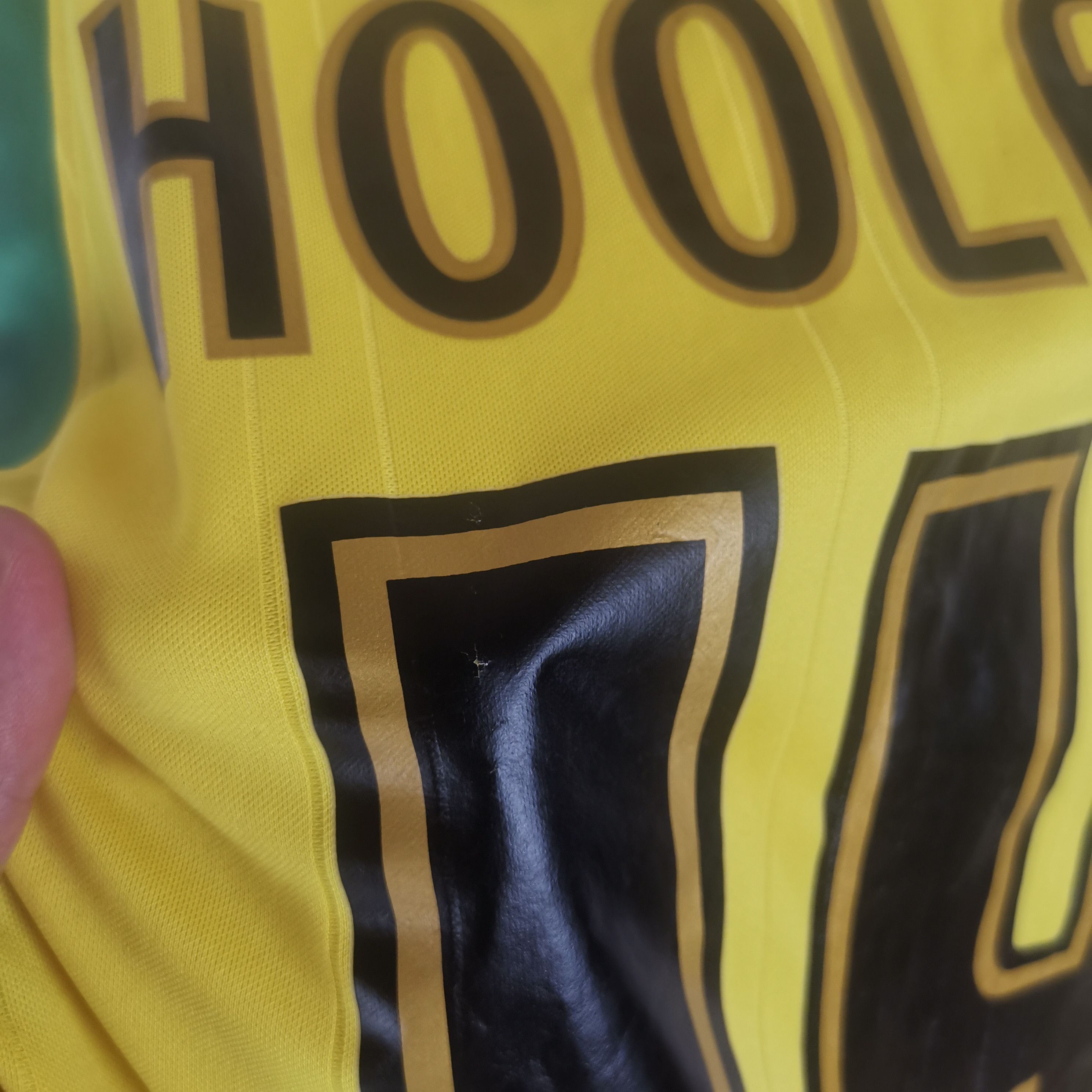Other 2010-2011 Norwich #41 Hoolahan LongSleeve Xara Home jersey Size US S / EU 44-46 / 1 - 5 Thumbnail
