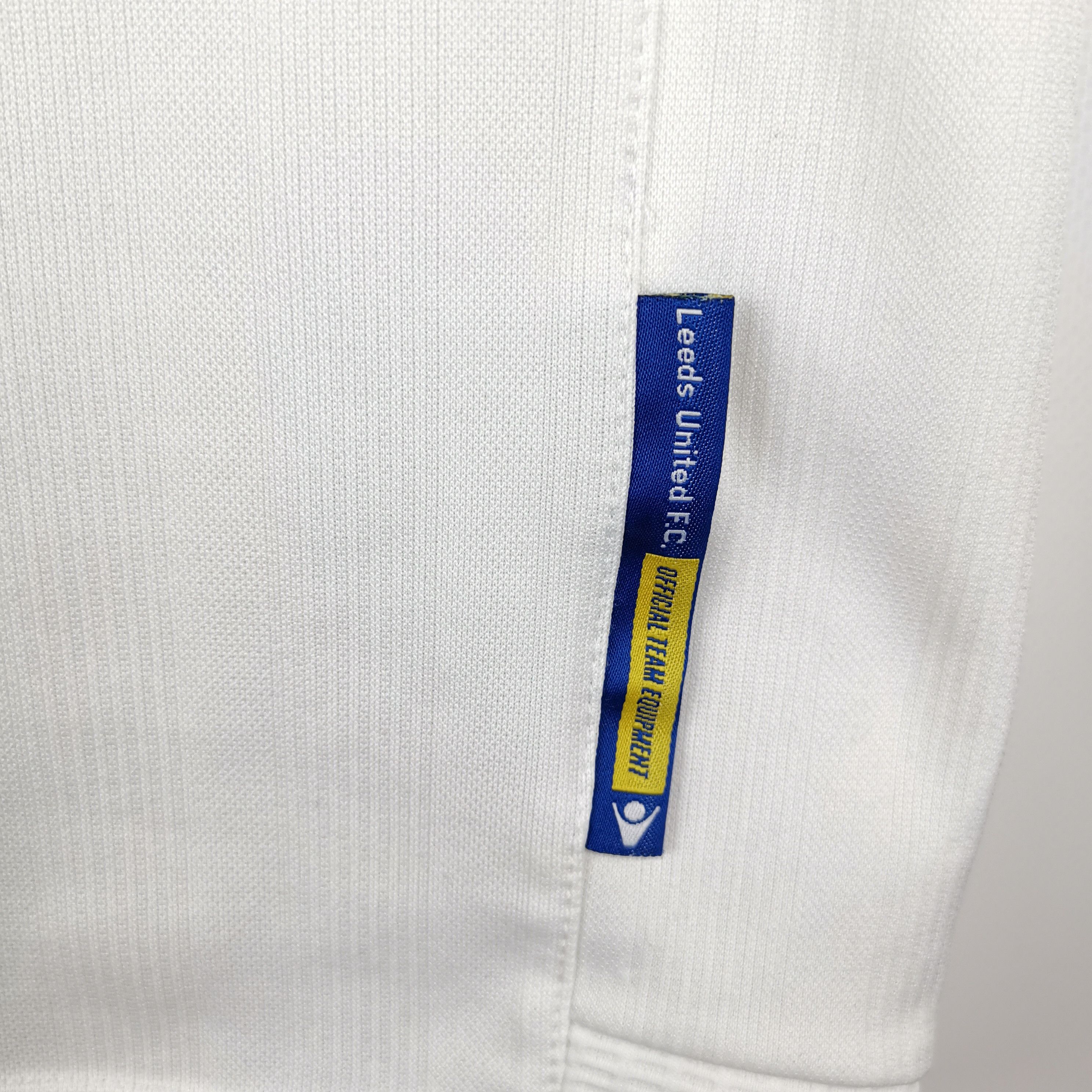 Macron Macron Leeds United 2010 2011 home soccer jersey football Size US L / EU 52-54 / 3 - 8 Thumbnail