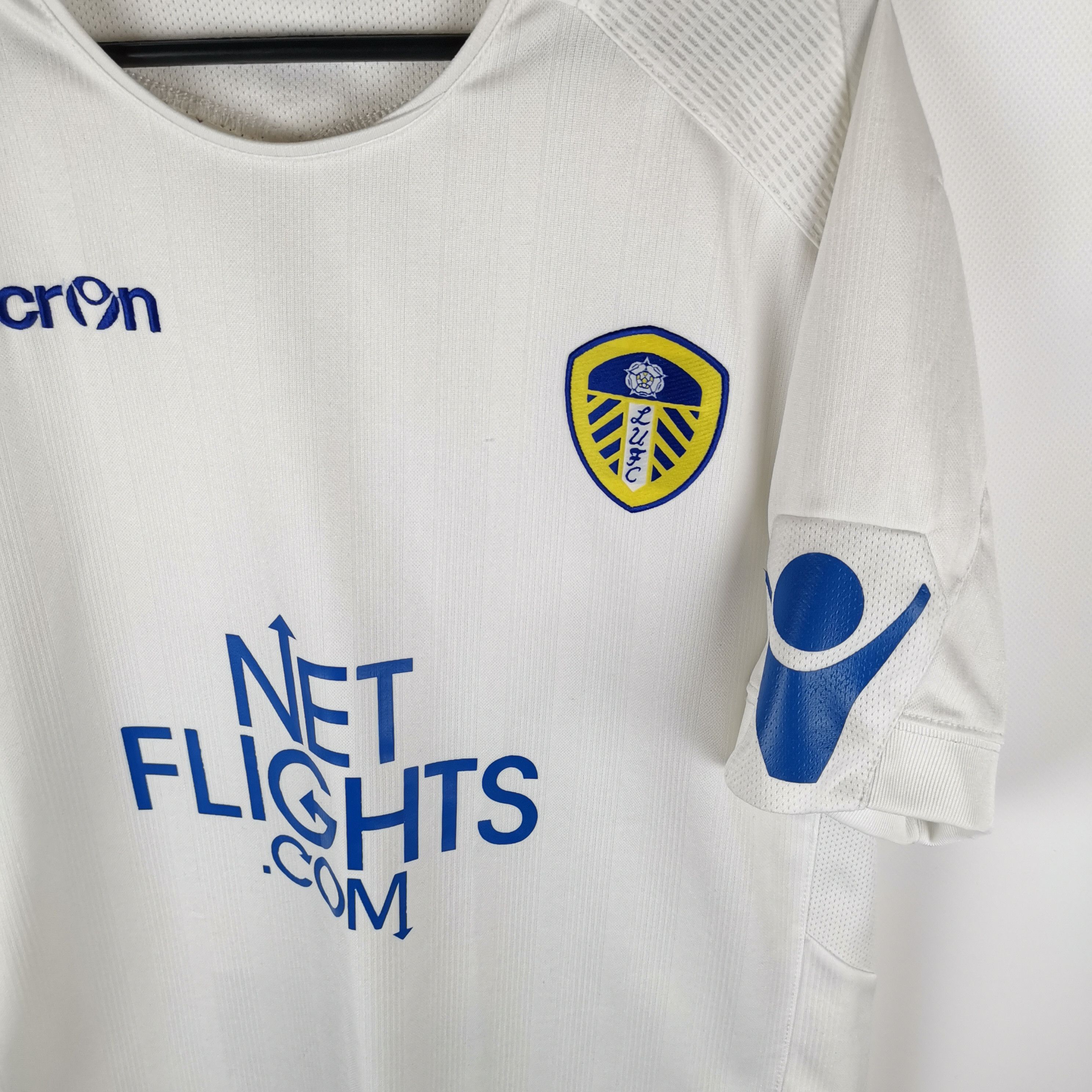 Macron Macron Leeds United 2010 2011 home soccer jersey football Size US L / EU 52-54 / 3 - 3 Thumbnail