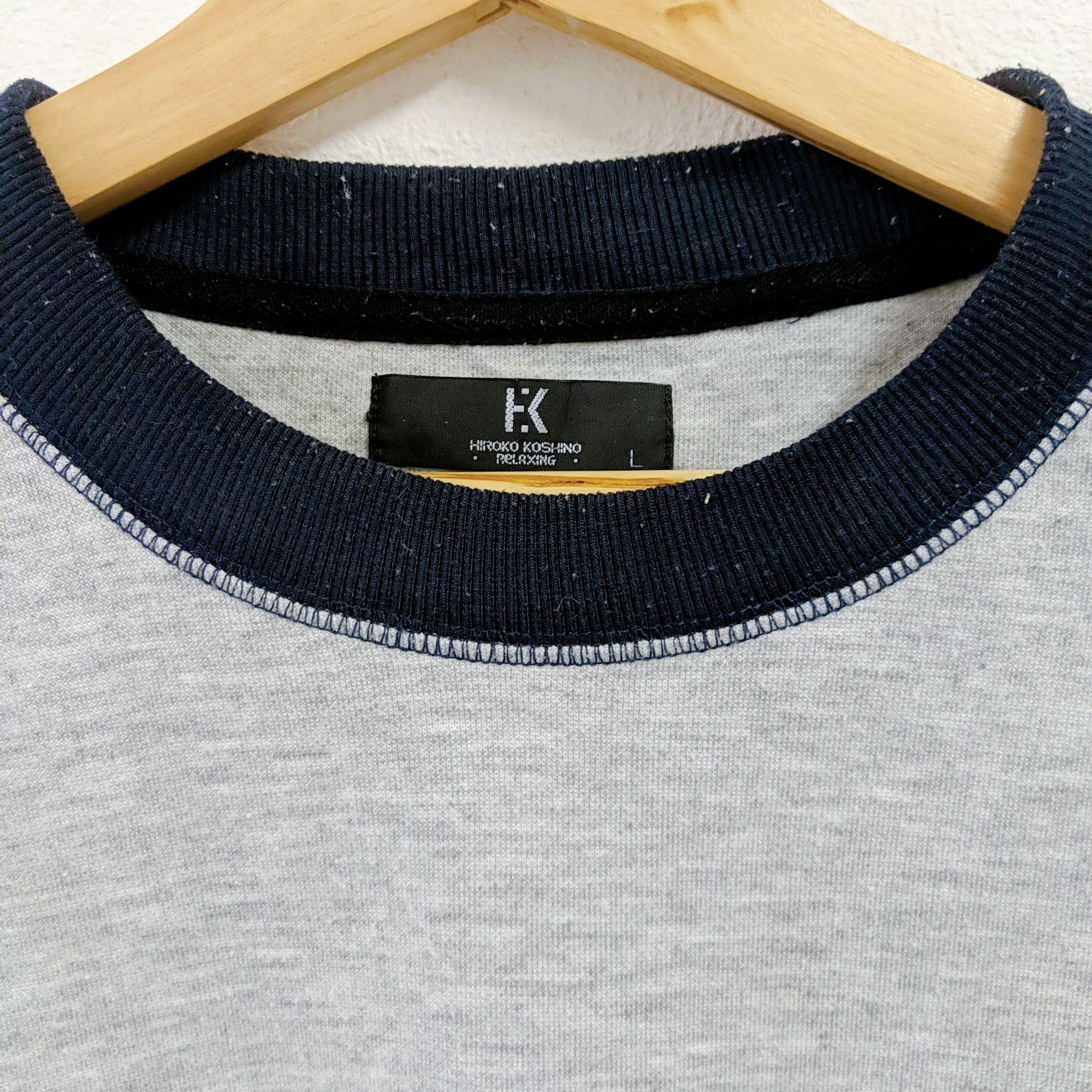 Hiroko Koshino Homme × Japanese Brand × Vintage Vintage HIROKO KOSHINO Japan Relaxing Sweatshirt Knitwear Size US L / EU 52-54 / 3 - 3 Thumbnail