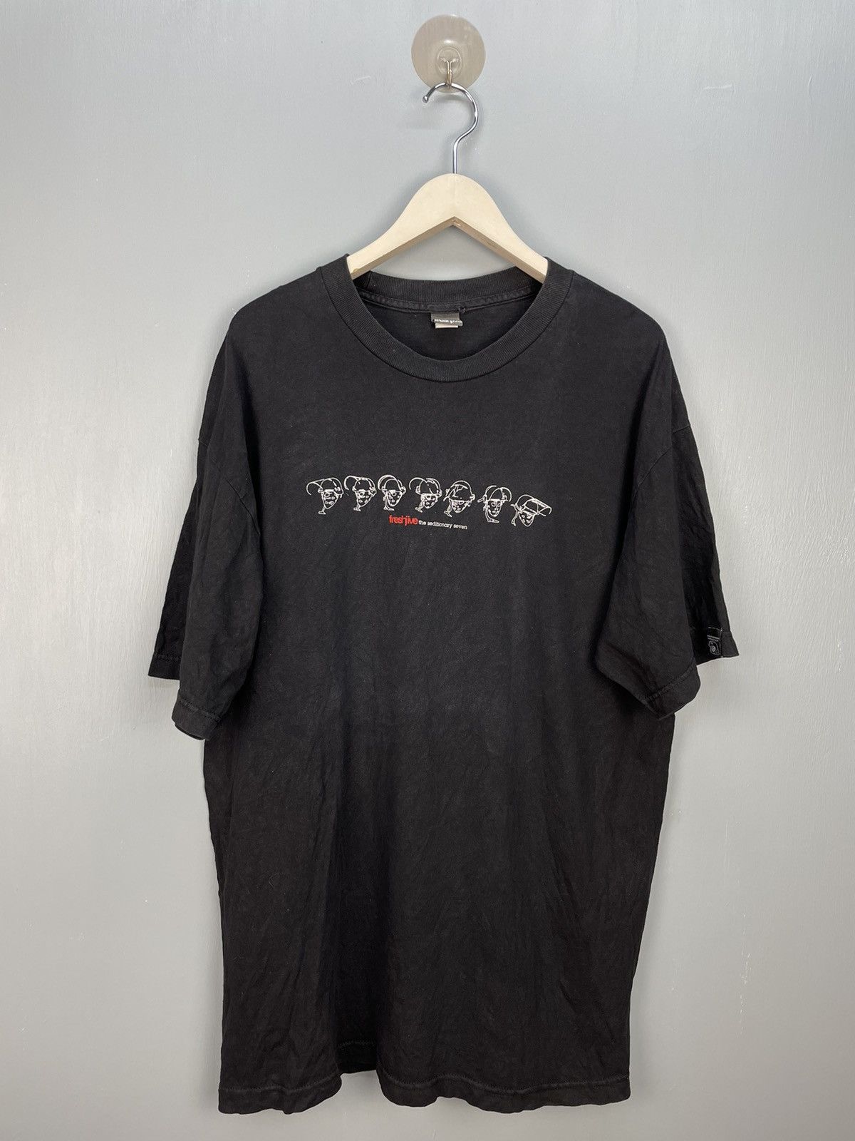 Freshjive Vintage Y2K Freshjive the seditionary seven editon t shirt Size US XL / EU 56 / 4 - 1 Thumbnail