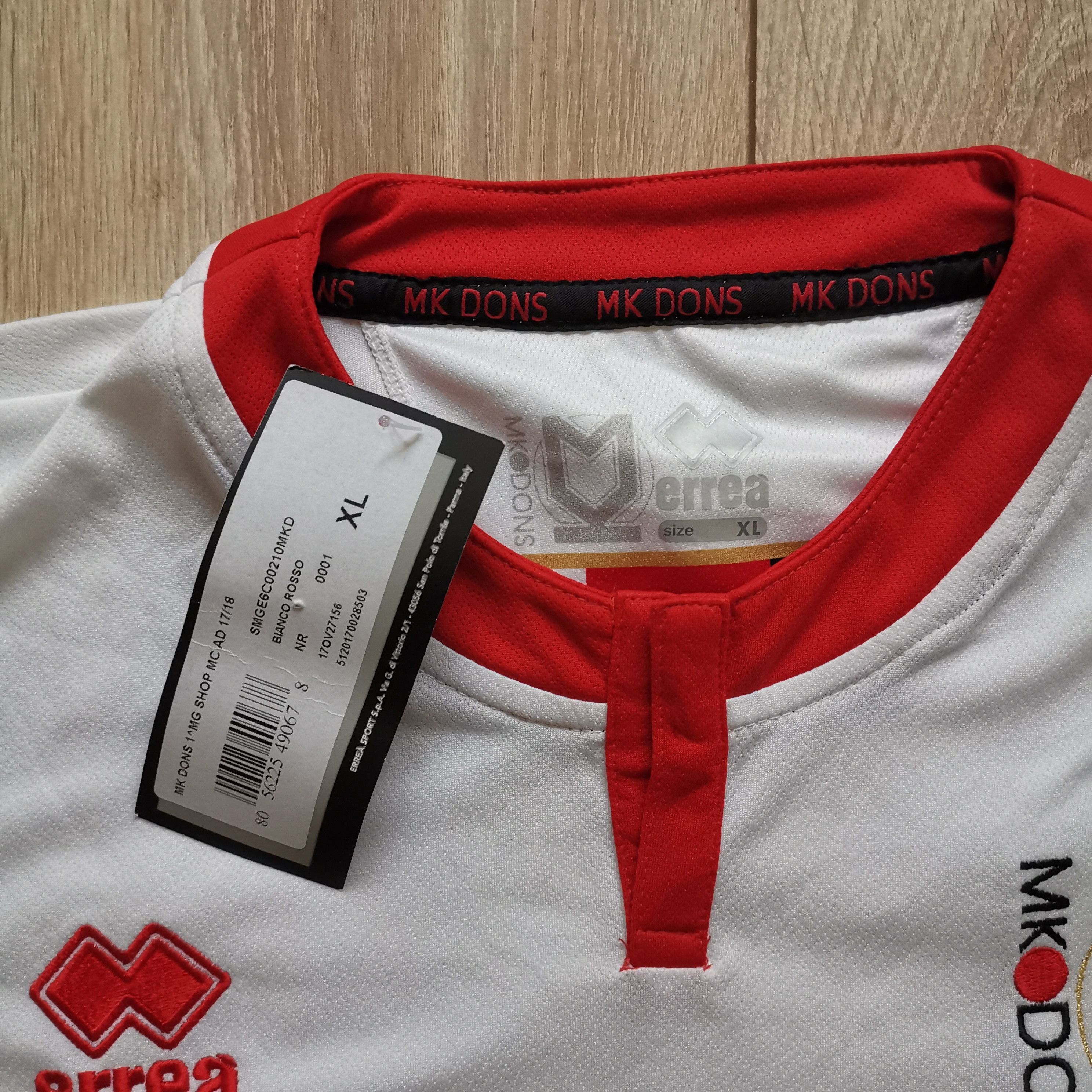 Other Errea MK Dons 2017 2018 home soccer jersey football shirt Size US XL / EU 56 / 4 - 4 Thumbnail