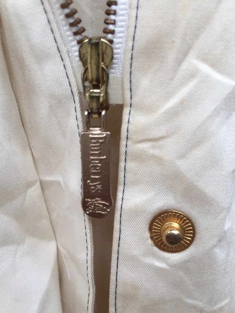 Burberry BURBERRYS VINTAGE SPELL OUT HOODIES PARKA Size US M / EU 48-50 / 2 - 4 Thumbnail