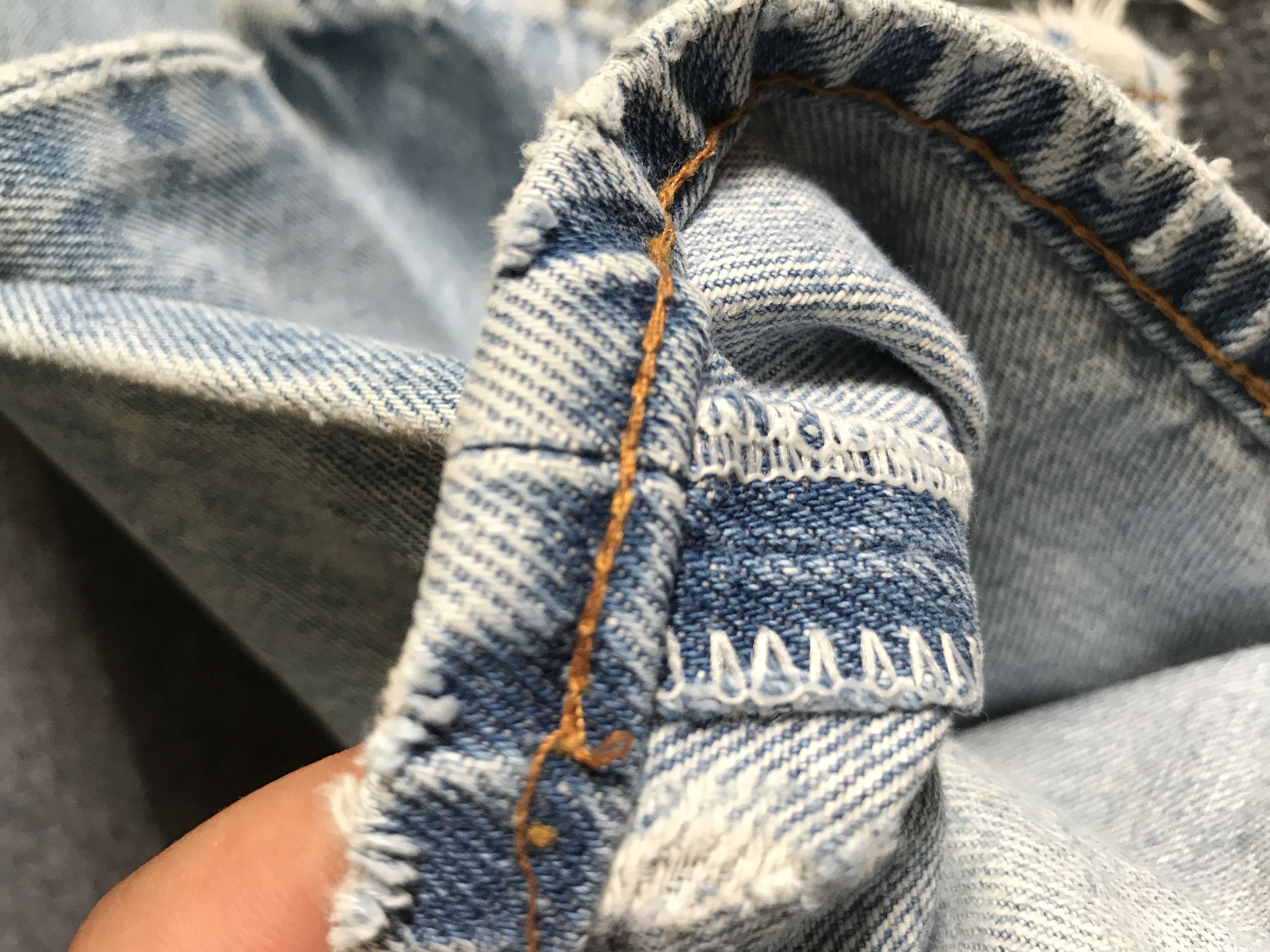 Levi's VLEV91 - Vtg Levis 501 80s Side Dam Distressed Jeans Size US 27 - 21 Thumbnail