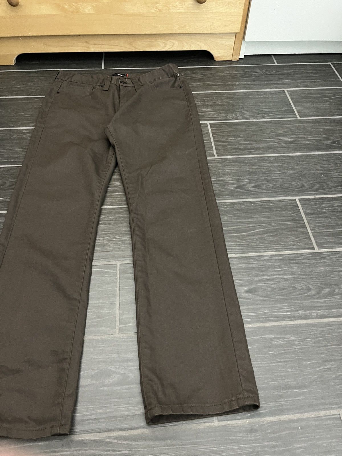 Guess × Vintage Vintage Guess Brown Waxed Denim Slim Straight Size US 30 / EU 46 - 4 Thumbnail