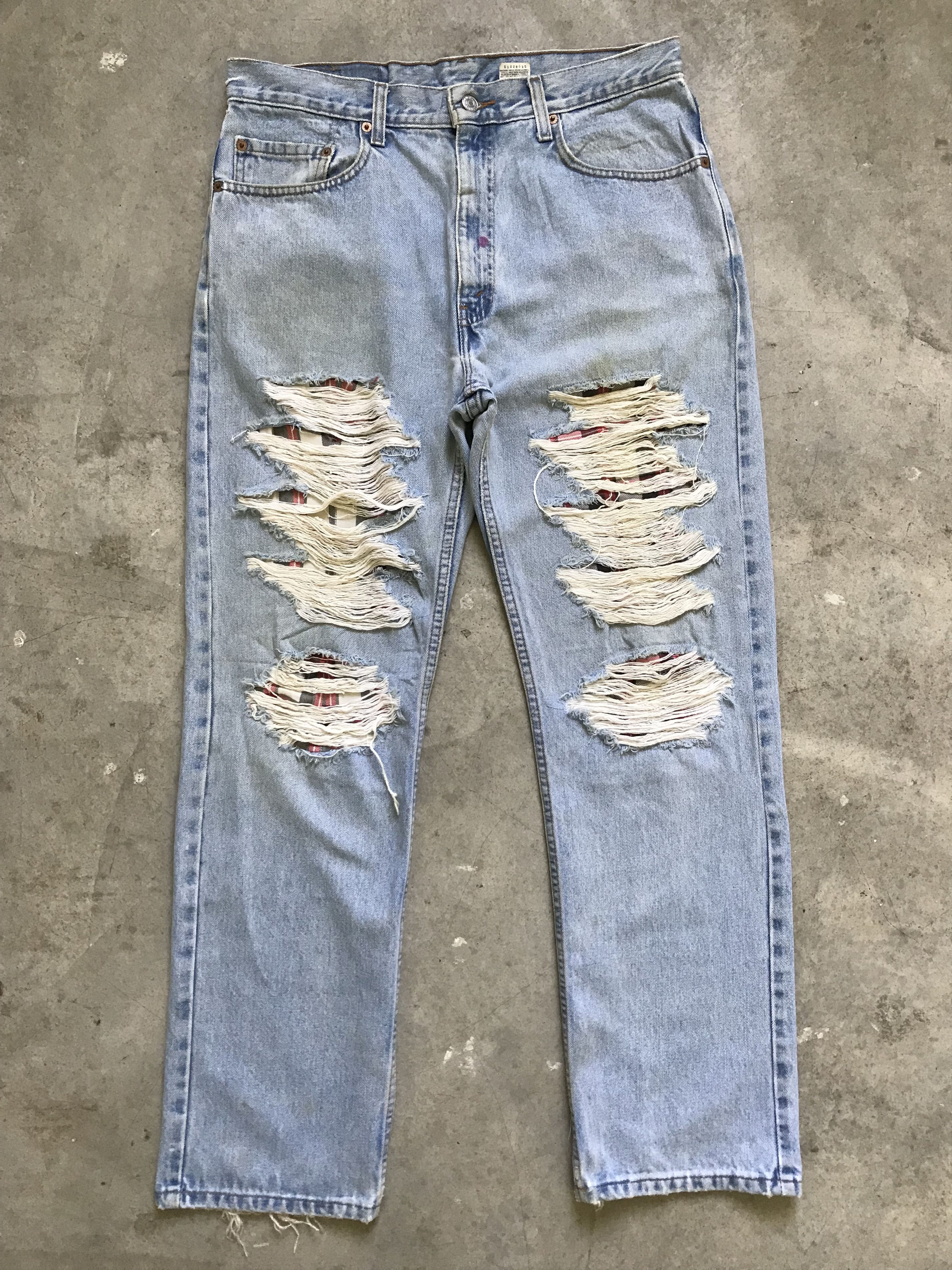 Levi's VLEV8 - Vintage Levis x Plaid Knee Distressed Denim Size US 34 / EU 50 - 1 Thumbnail