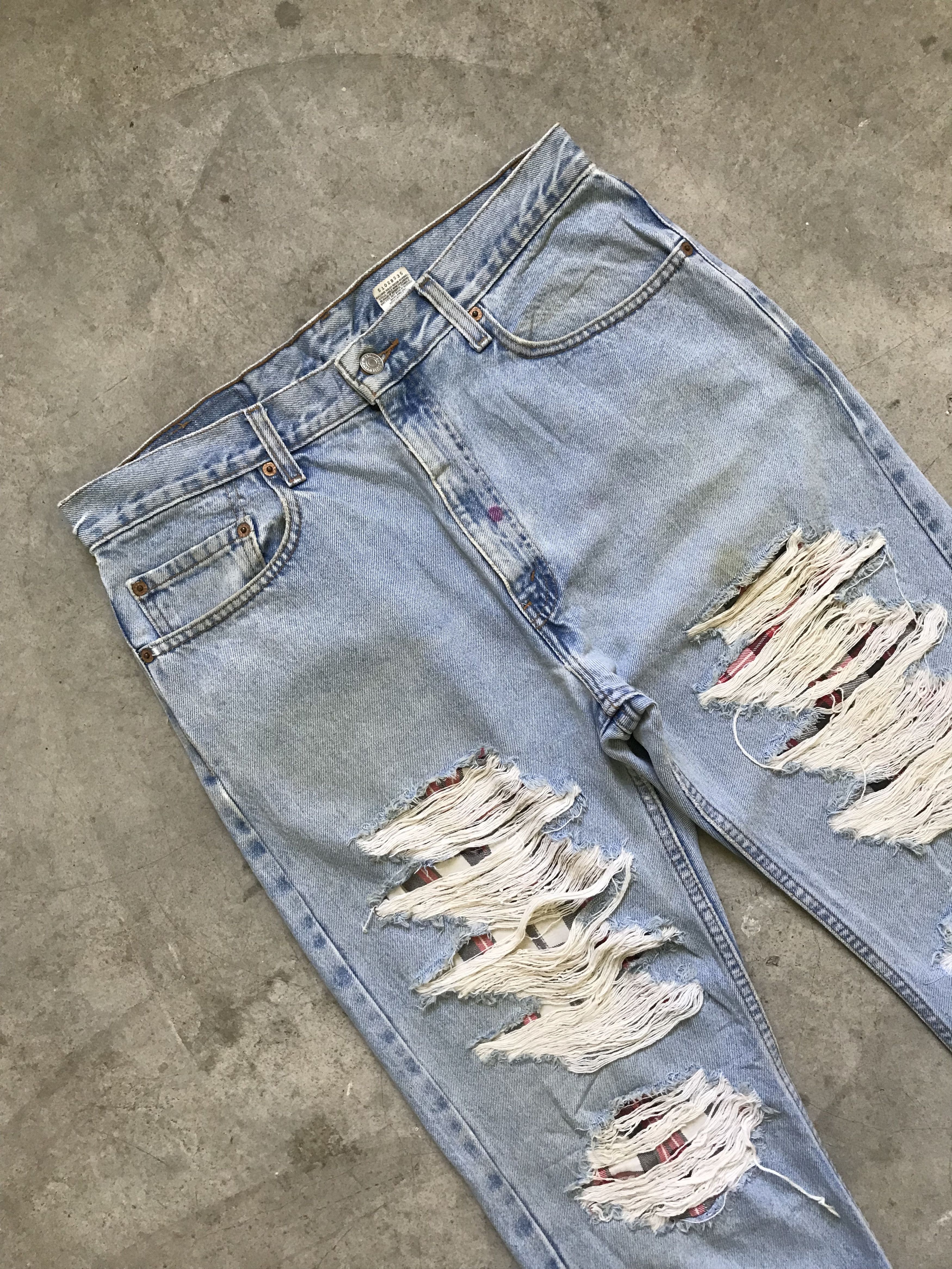 Levi's VLEV8 - Vintage Levis x Plaid Knee Distressed Denim Size US 34 / EU 50 - 2 Thumbnail
