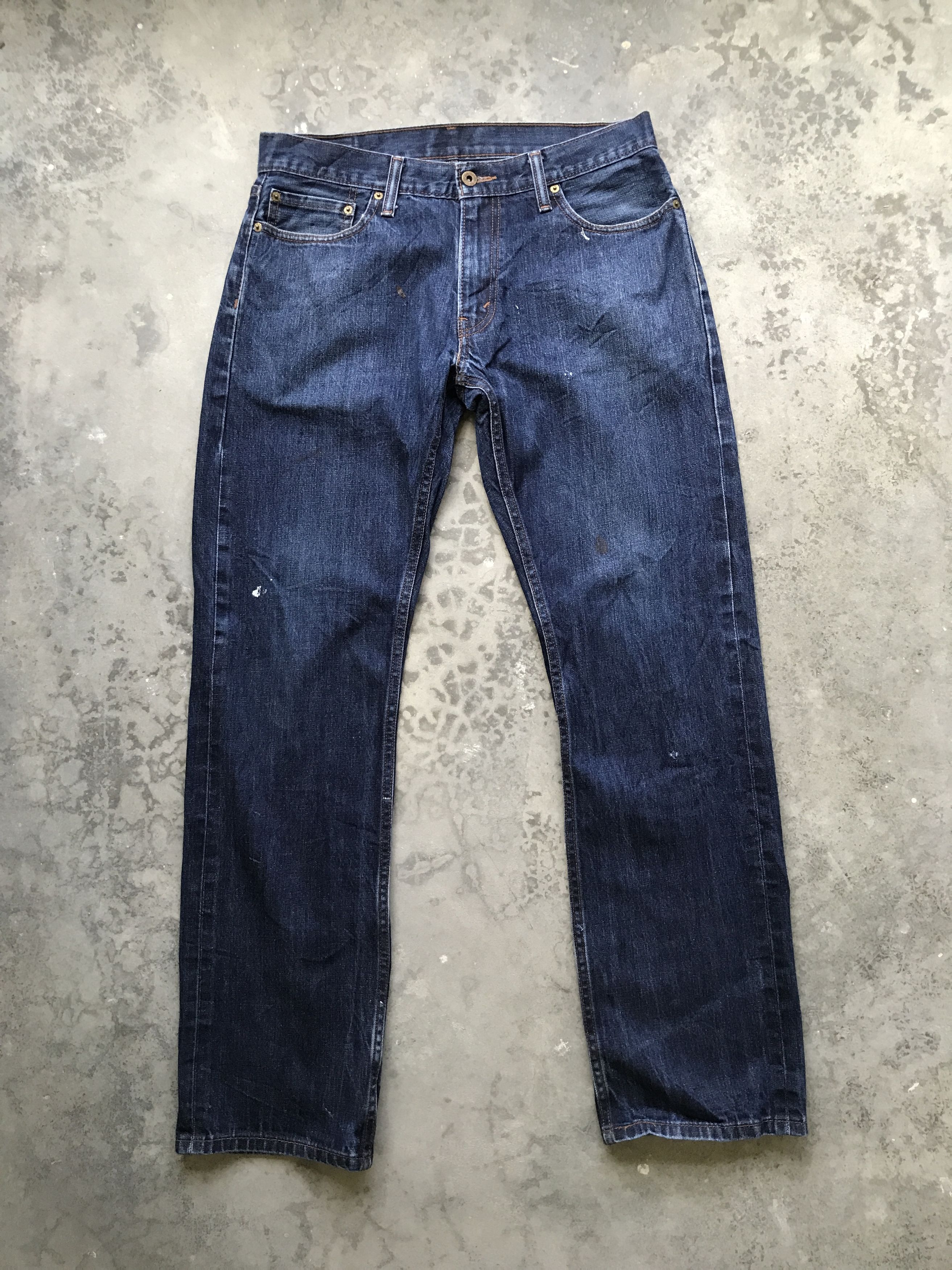 VLEV55 - Levis 514 Slim Straight Medium Wash Jeans