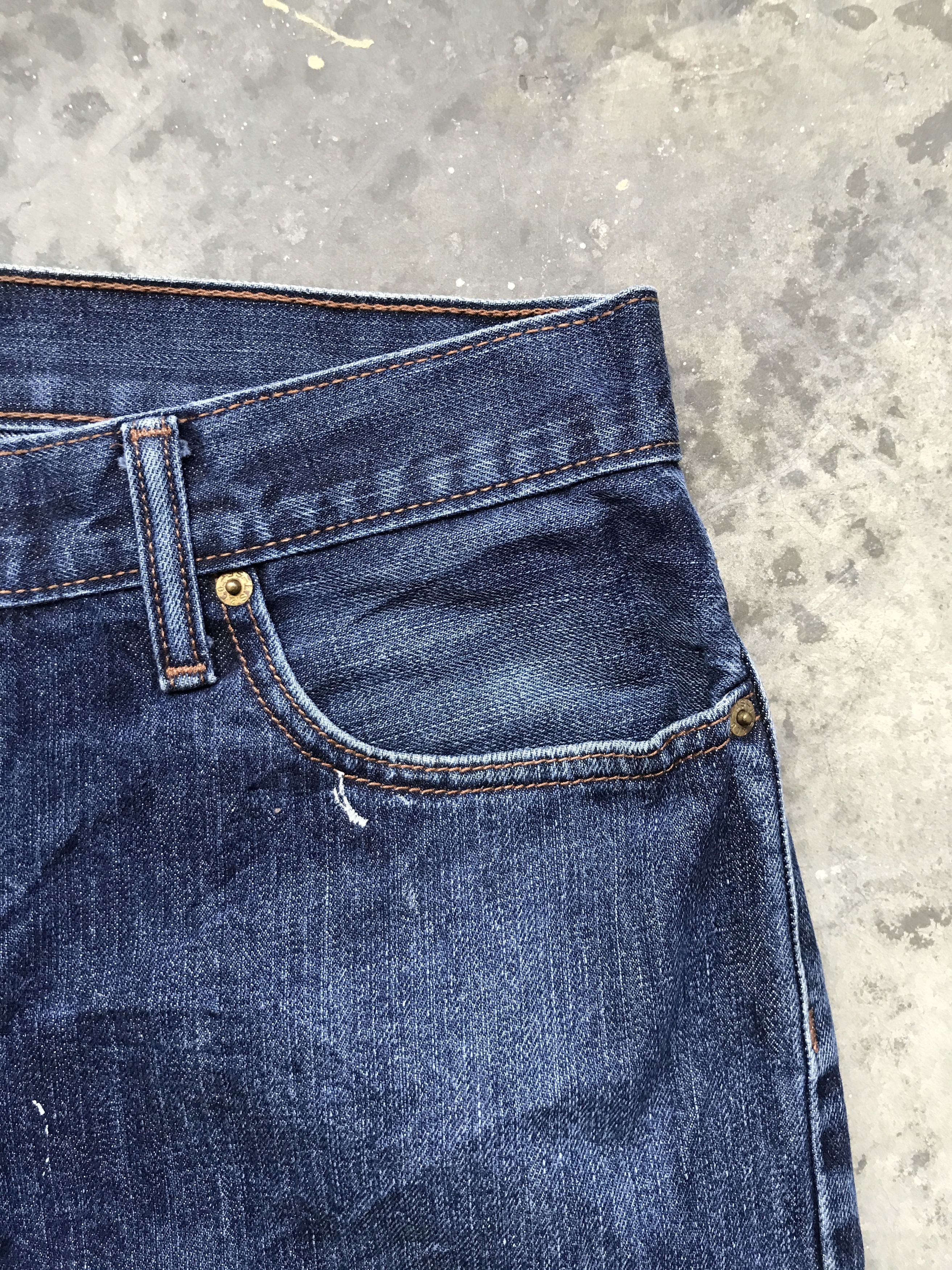 Levi's VLEV55 - Levis 514 Slim Straight Medium Wash Jeans Size US 33 - 7 Thumbnail