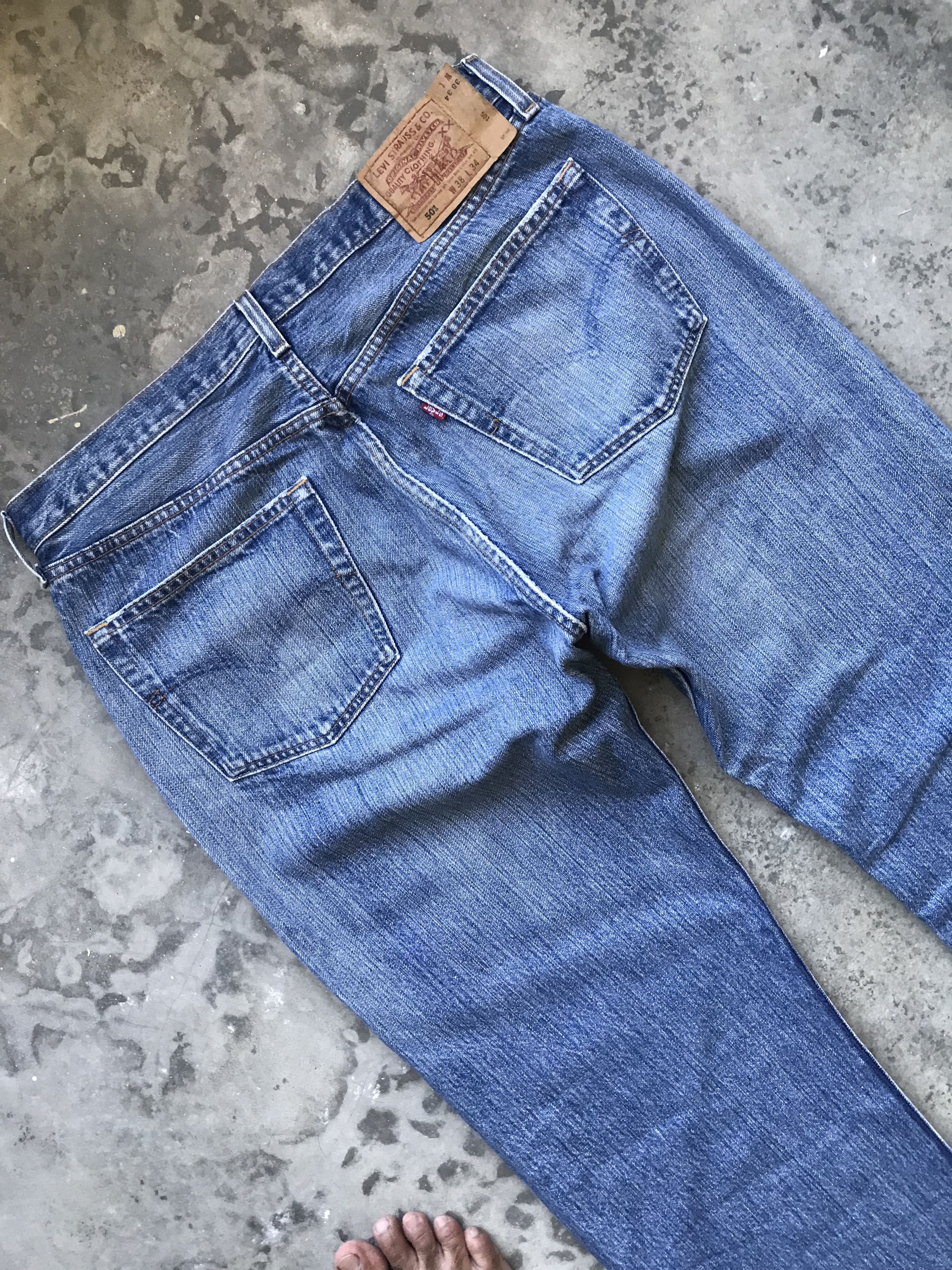 Levi's VLEV49 - Vintage Levis 501 Medium Wash Jeans Size US 36 / EU 52 - 8 Thumbnail
