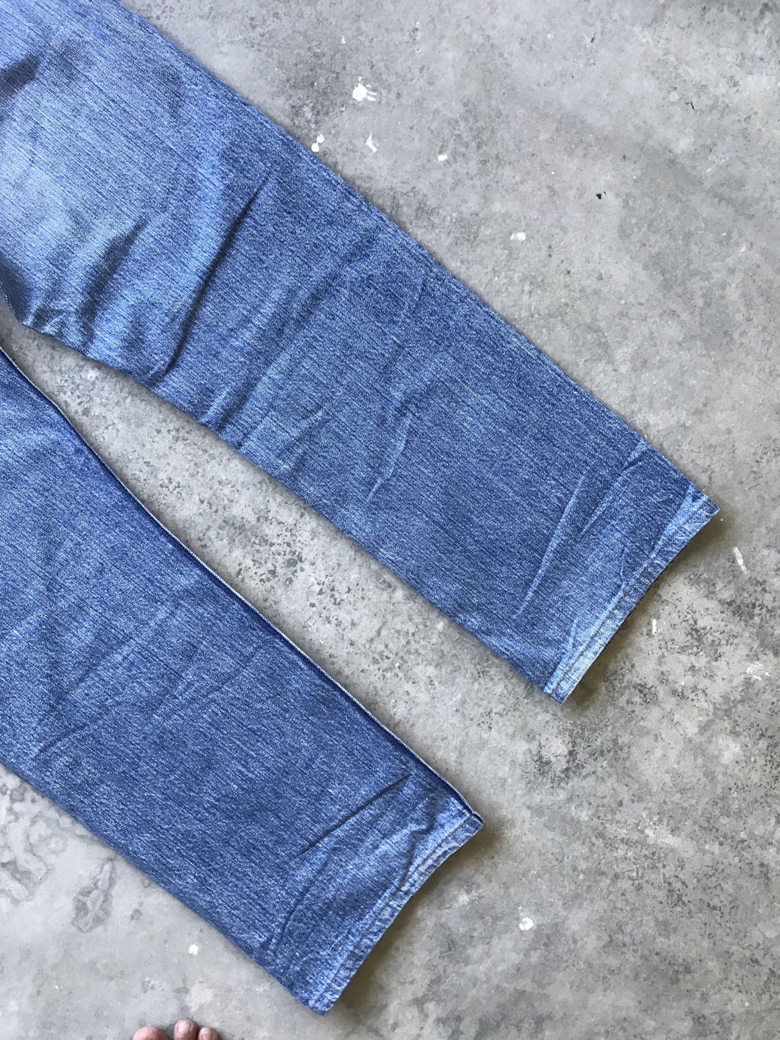 Levi's VLEV49 - Vintage Levis 501 Medium Wash Jeans Size US 36 / EU 52 - 9 Thumbnail