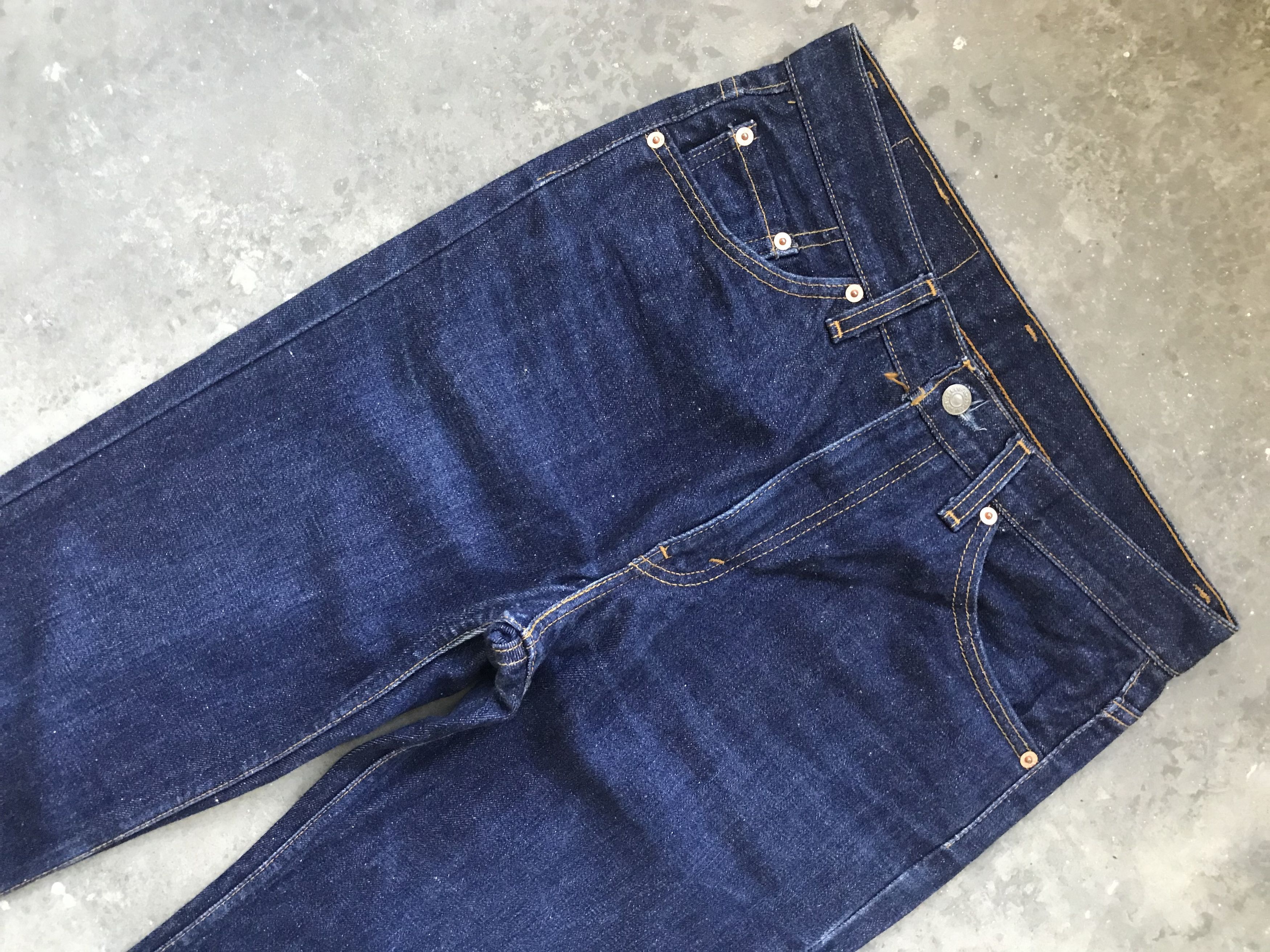 VLEV2 - Vintage Flare 90s Levis 517 Jeans