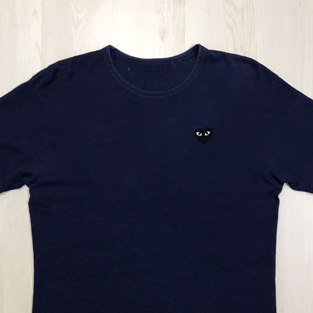 Comme des Garcons × Comme des Garcons PLAY × Japanese Brand Comme Des Garcons Play Tee Black Heart Size US XL / EU 56 / 4 - 2 Thumbnail
