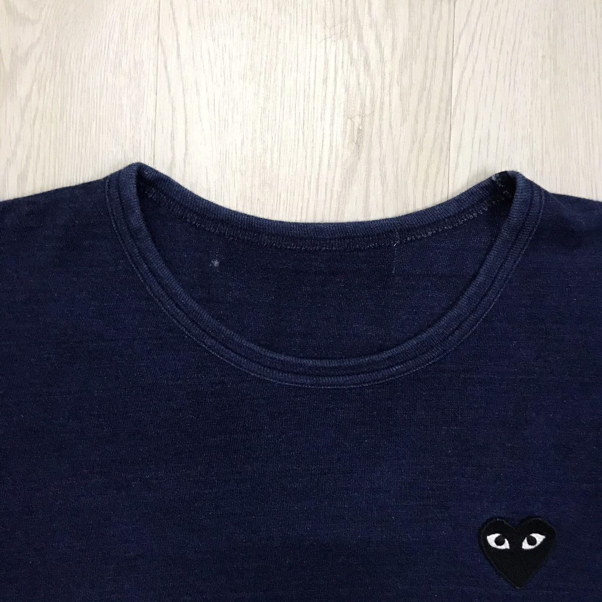 Comme des Garcons × Comme des Garcons PLAY × Japanese Brand Comme Des Garcons Play Tee Black Heart Size US XL / EU 56 / 4 - 5 Thumbnail