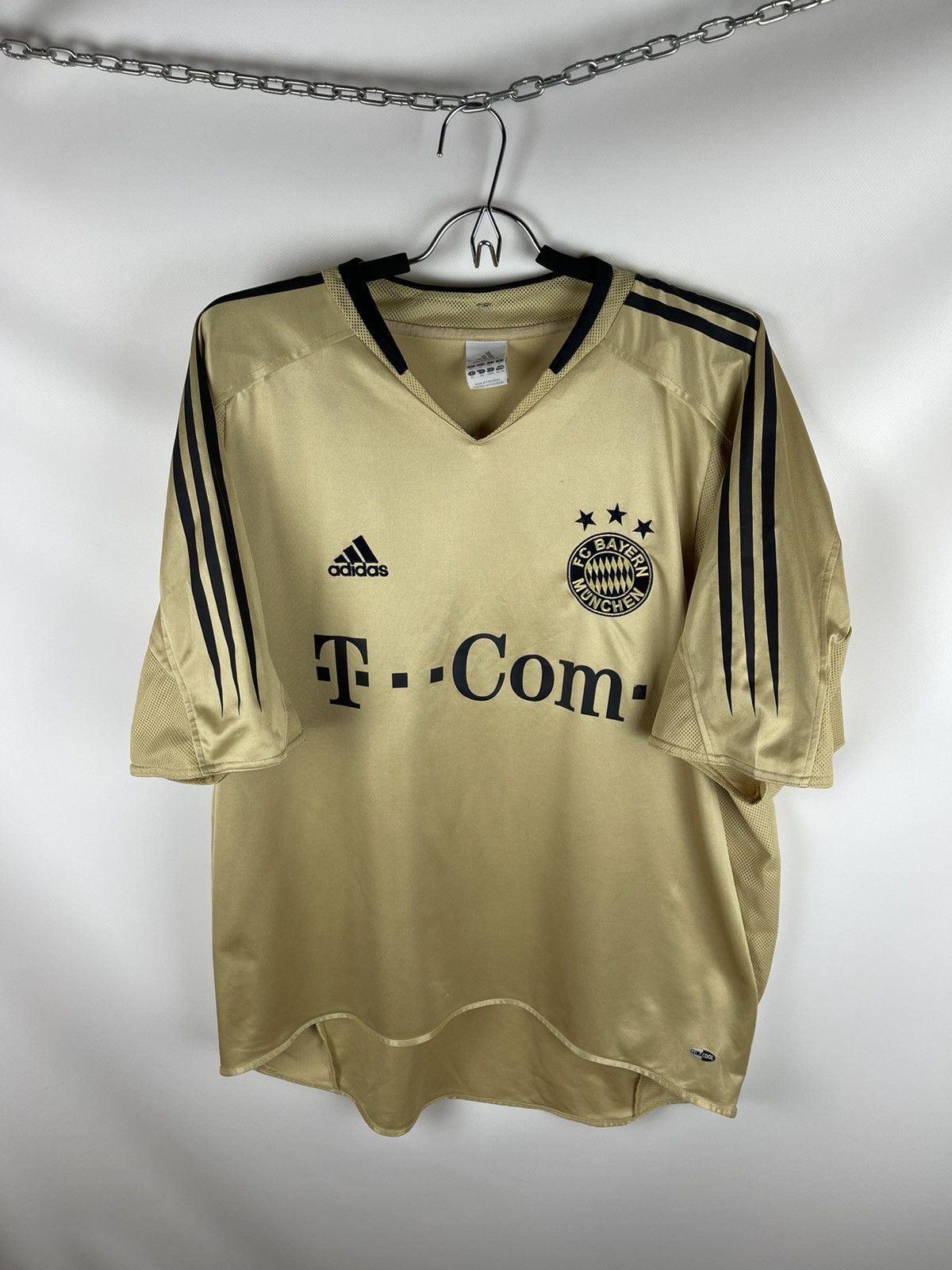 Adidas Adidas Bayern Munich 2004 2005 away soccer jersey football Size US XL / EU 56 / 4 - 1 Thumbnail