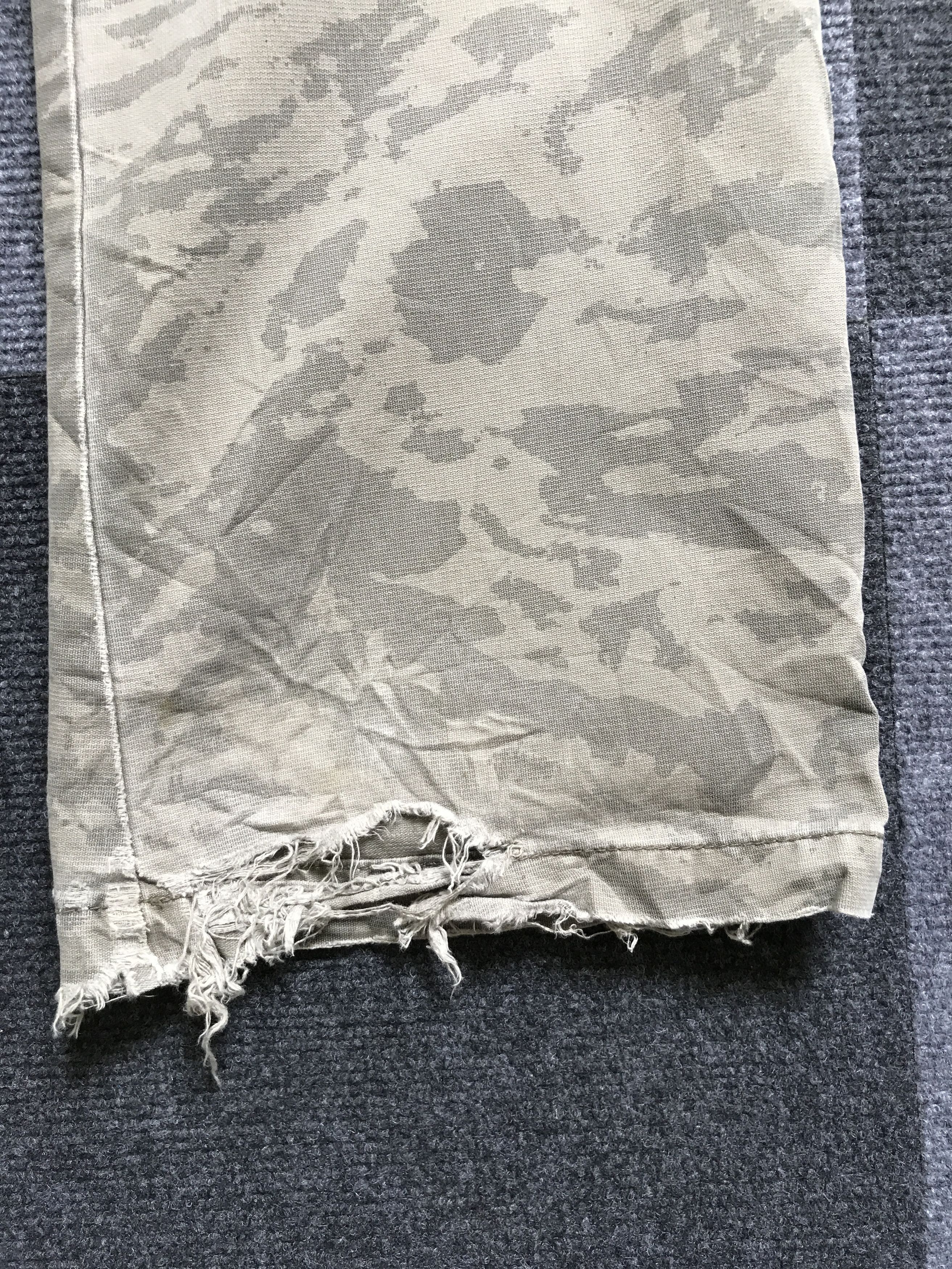 Japanese Brand CP152 VACHE Camo Military Cargo Pant Size US 31 - 13 Thumbnail