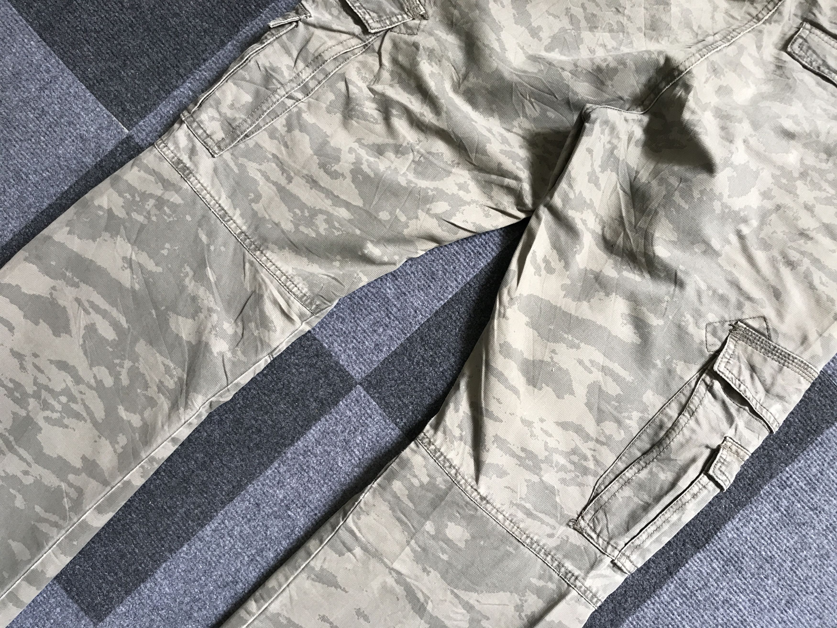 Japanese Brand CP152 VACHE Camo Military Cargo Pant Size US 31 - 10 Thumbnail