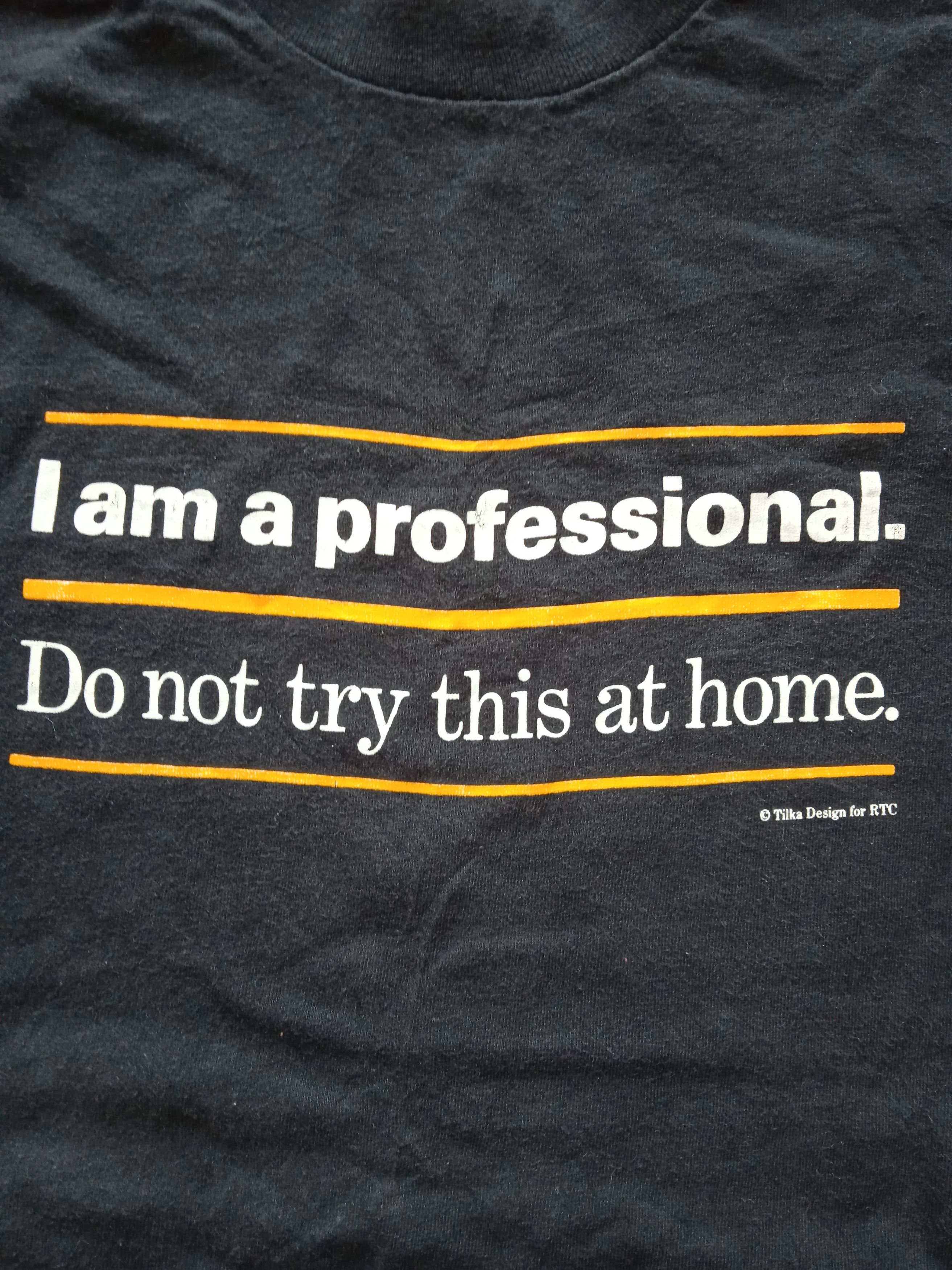 Other Vintage 90s I am a professional Wording T-Shirt Size US XL / EU 56 / 4 - 5 Thumbnail