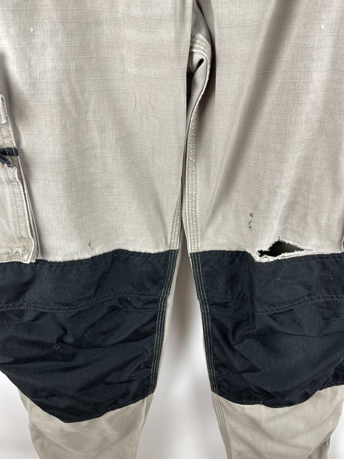 Carhartt Carhartt vintage worker cargo distressed double knee pants Size US 32 / EU 48 - 11 Thumbnail