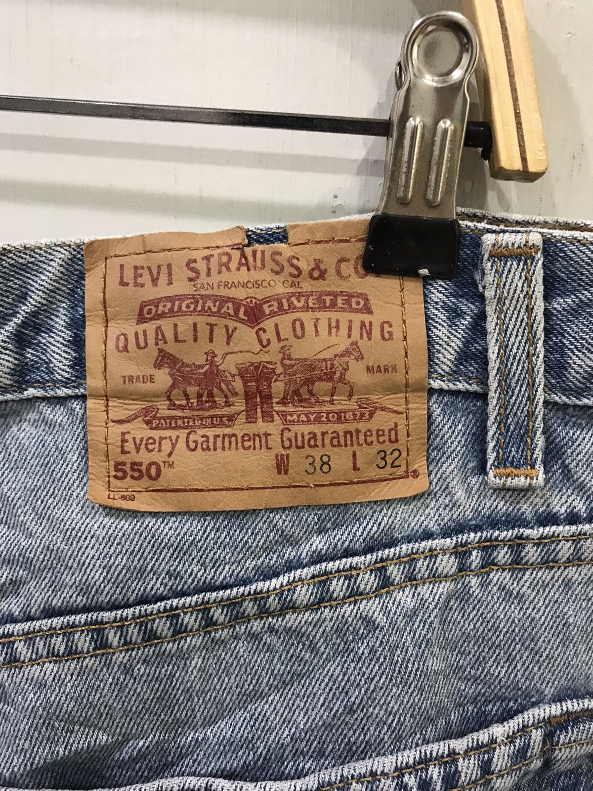 Levi's × Vintage Vintage 90s Levis 550 Relaxed Fit 554 Button Denim Size US 37 - 9 Thumbnail